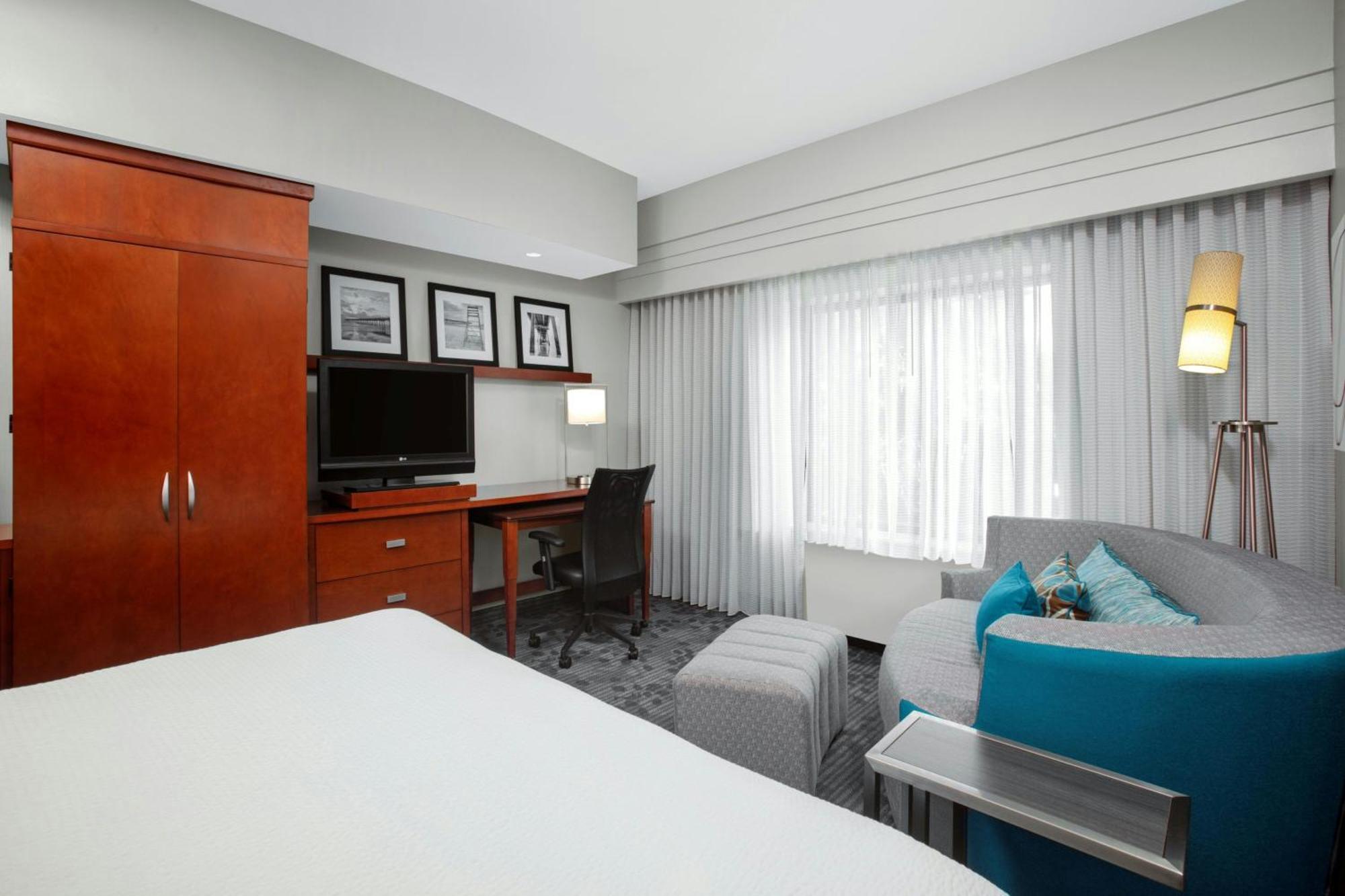 King Room,1742665111:JPEG