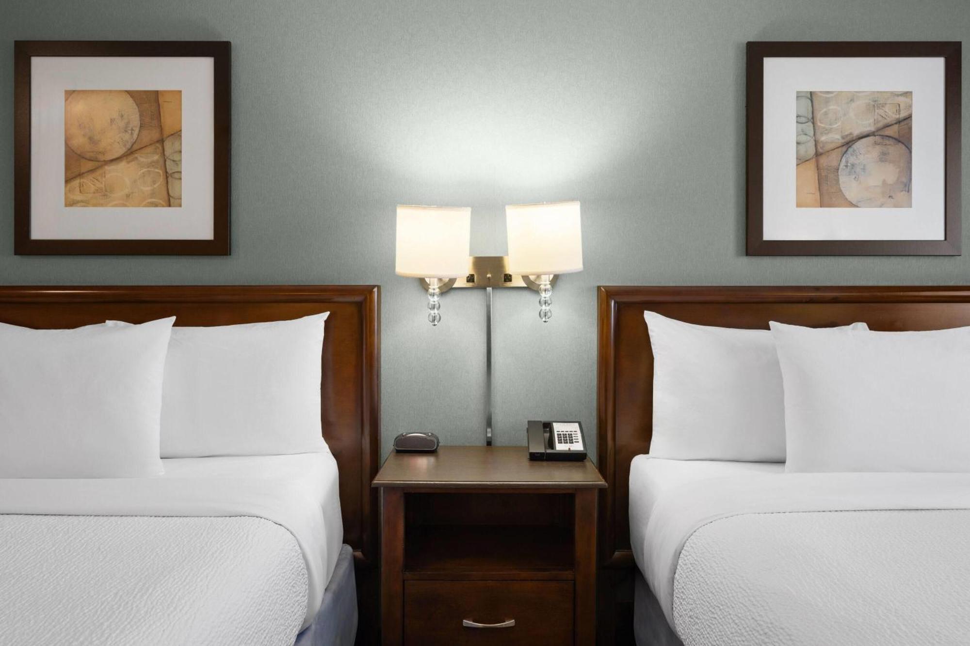 Queen Room Two Queen Beds Non-Smoking