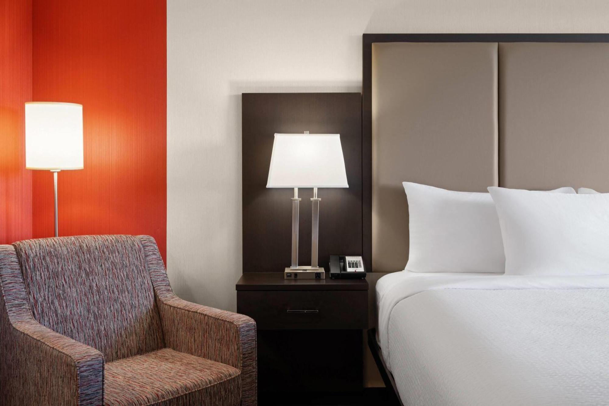 Superior King Room City View Non-Smoking