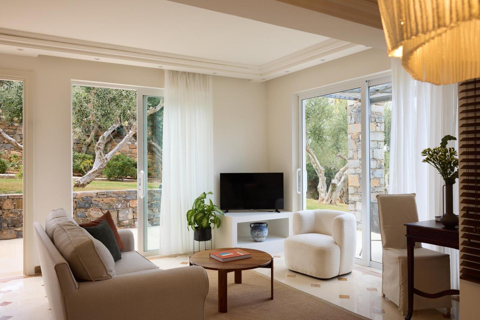 One Bedroom Deluxe Suite Garden or Sea view