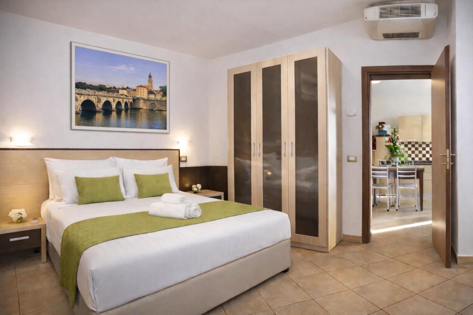 One-Bedroom Apartment
