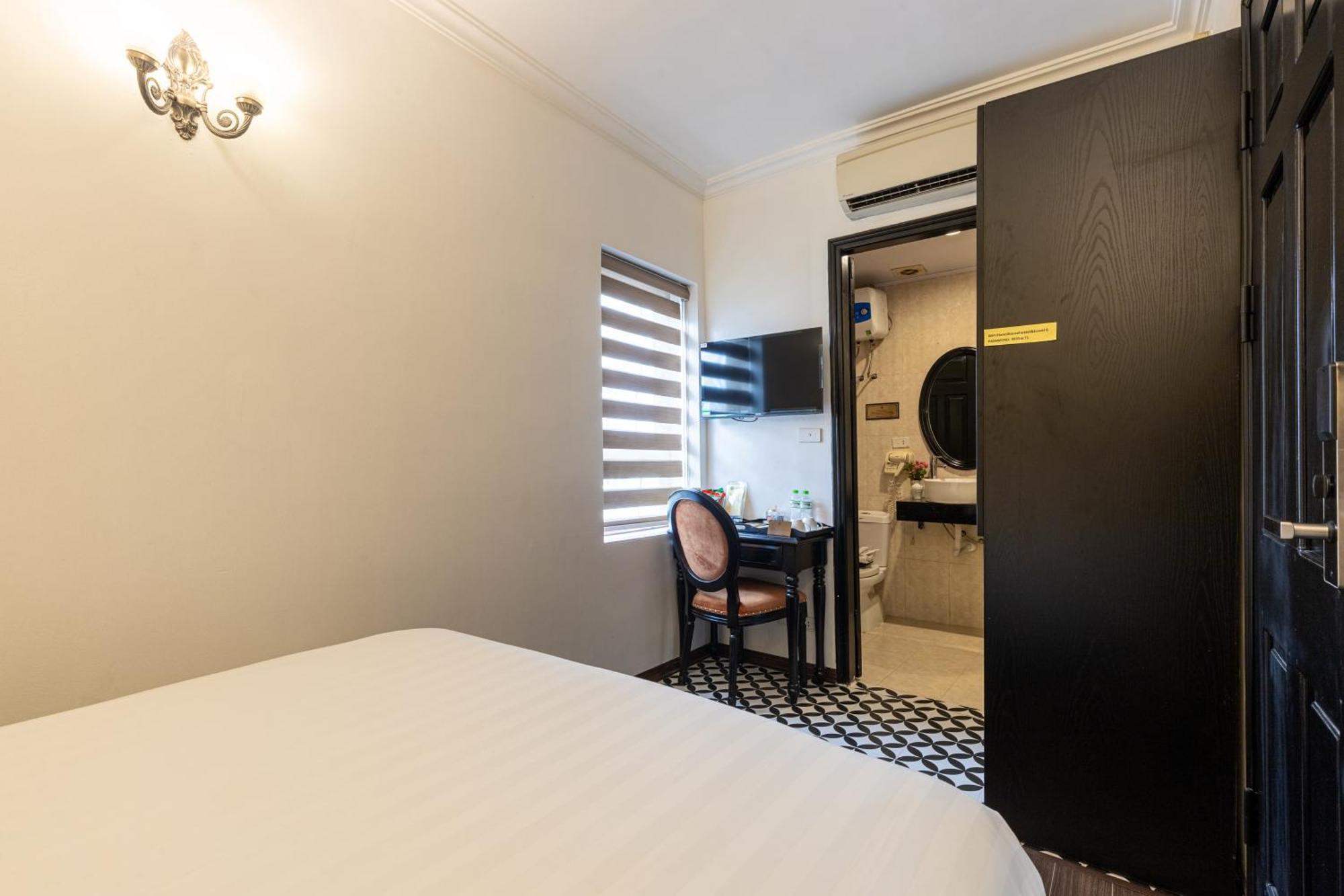 Superior Single Room