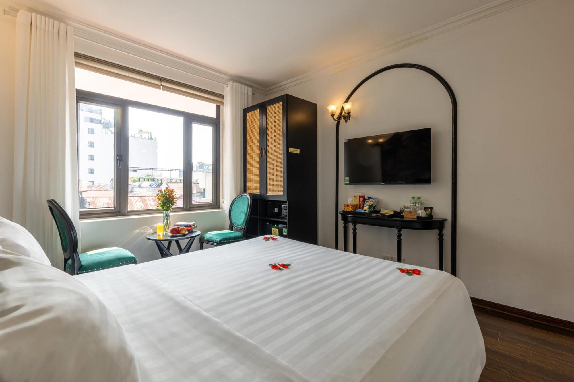 Deluxe Double or Twin Room