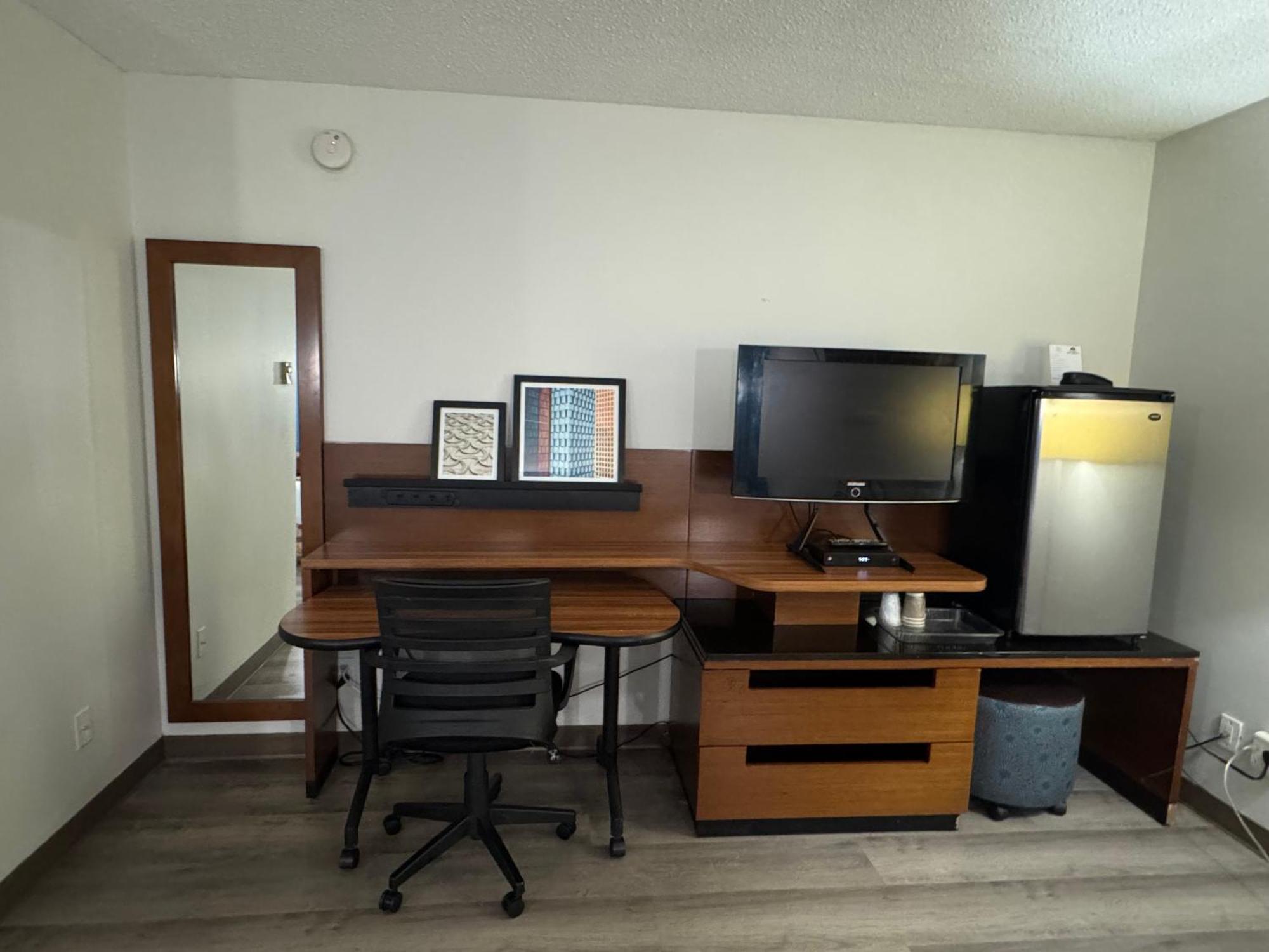 Double Room Two Double Beds Non-Smoking