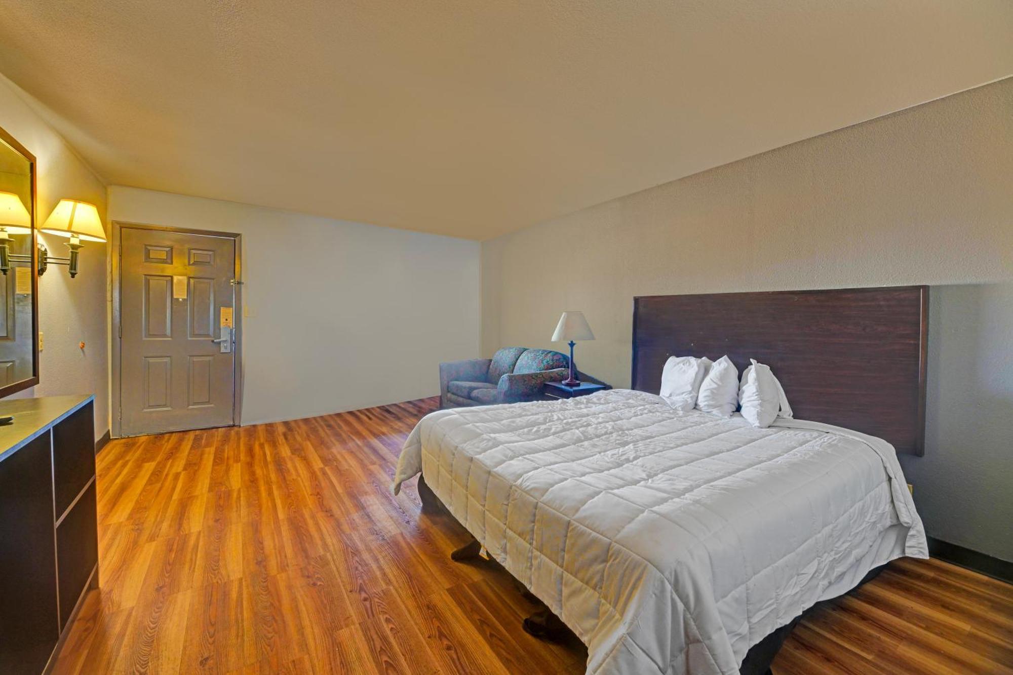 King Bed Non-Smoking