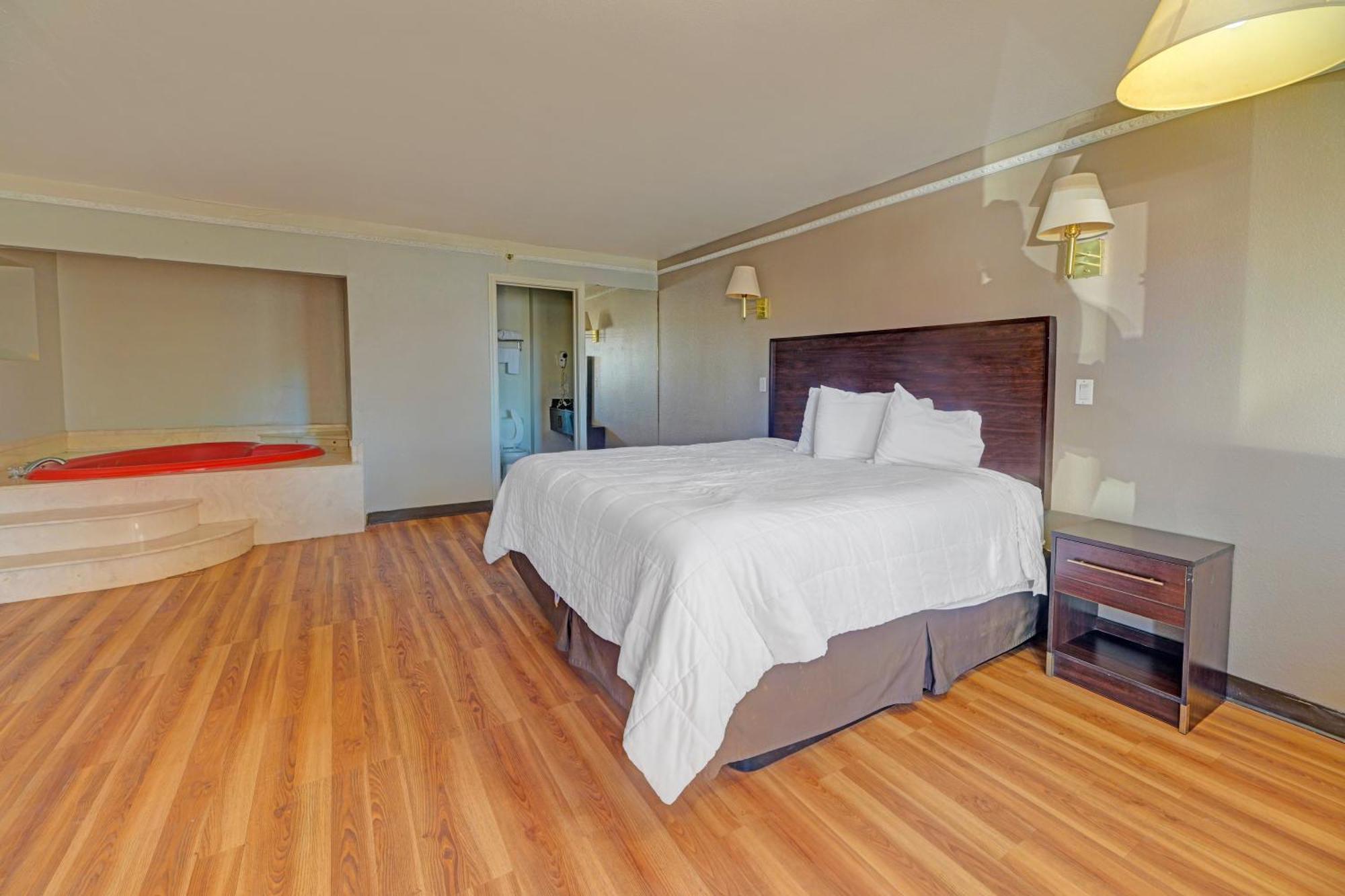 Suite King Bed Non Smoking