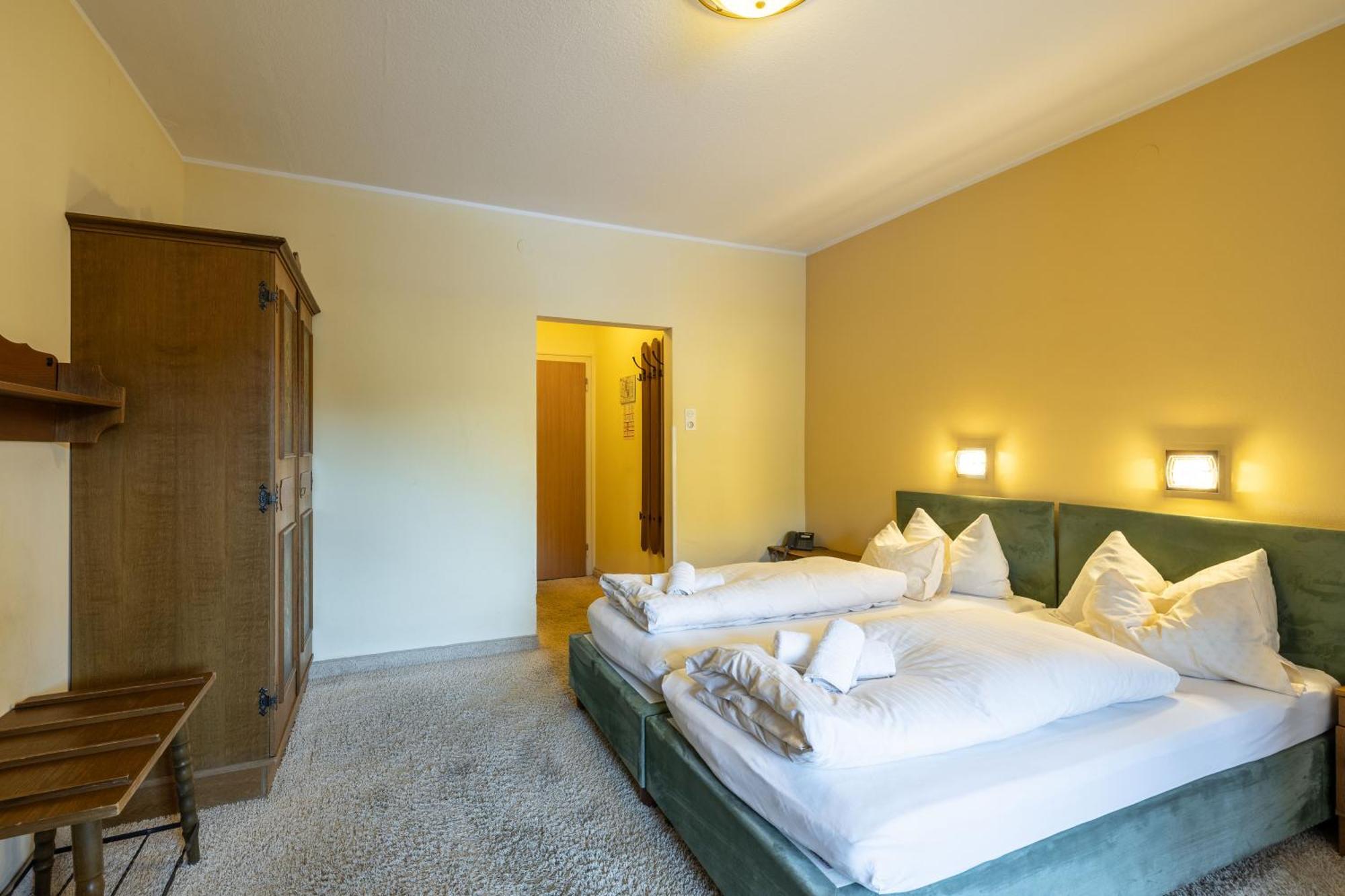 Doppelzimmer mit Balkon