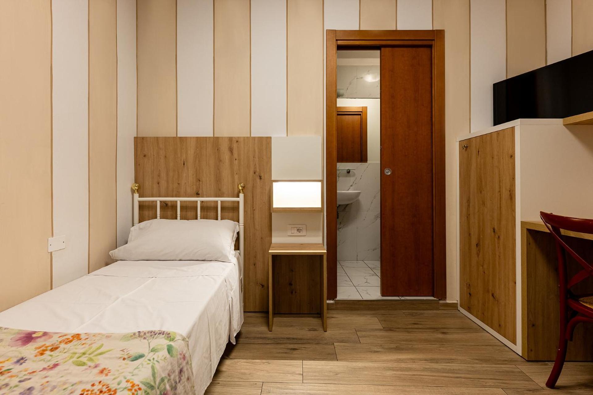 Single Room Private Bathroom