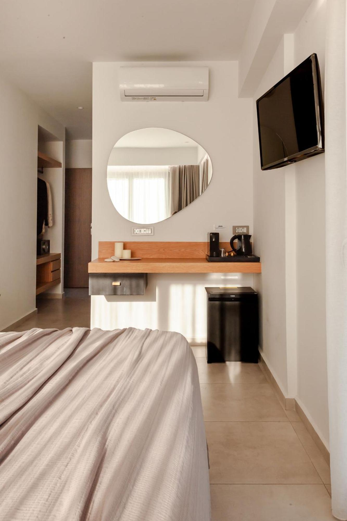 Breeze Room Side Sea View