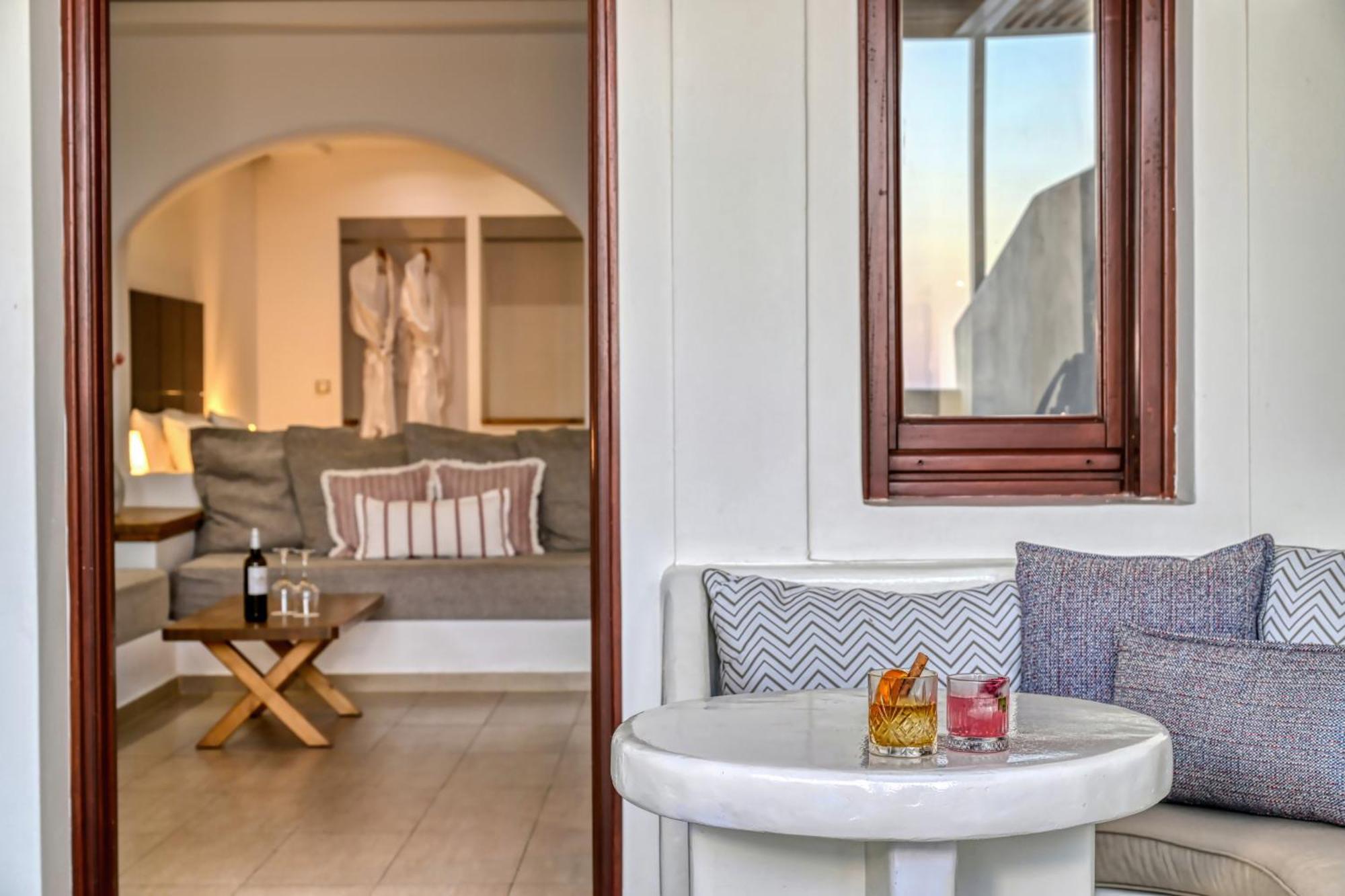 Jacuzzi Premium Suite Outdoor Jacuzzi