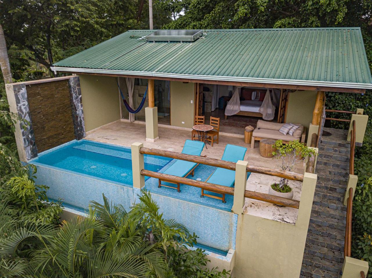 Villa Deluxe