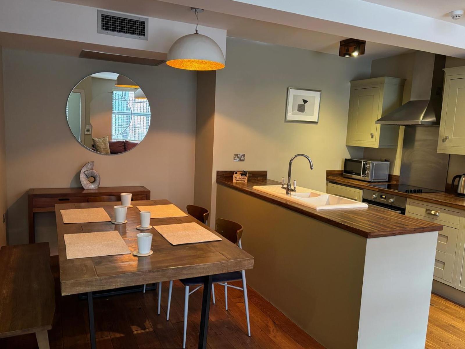 Two-Bedroom Apartment Micklegate Courtyard