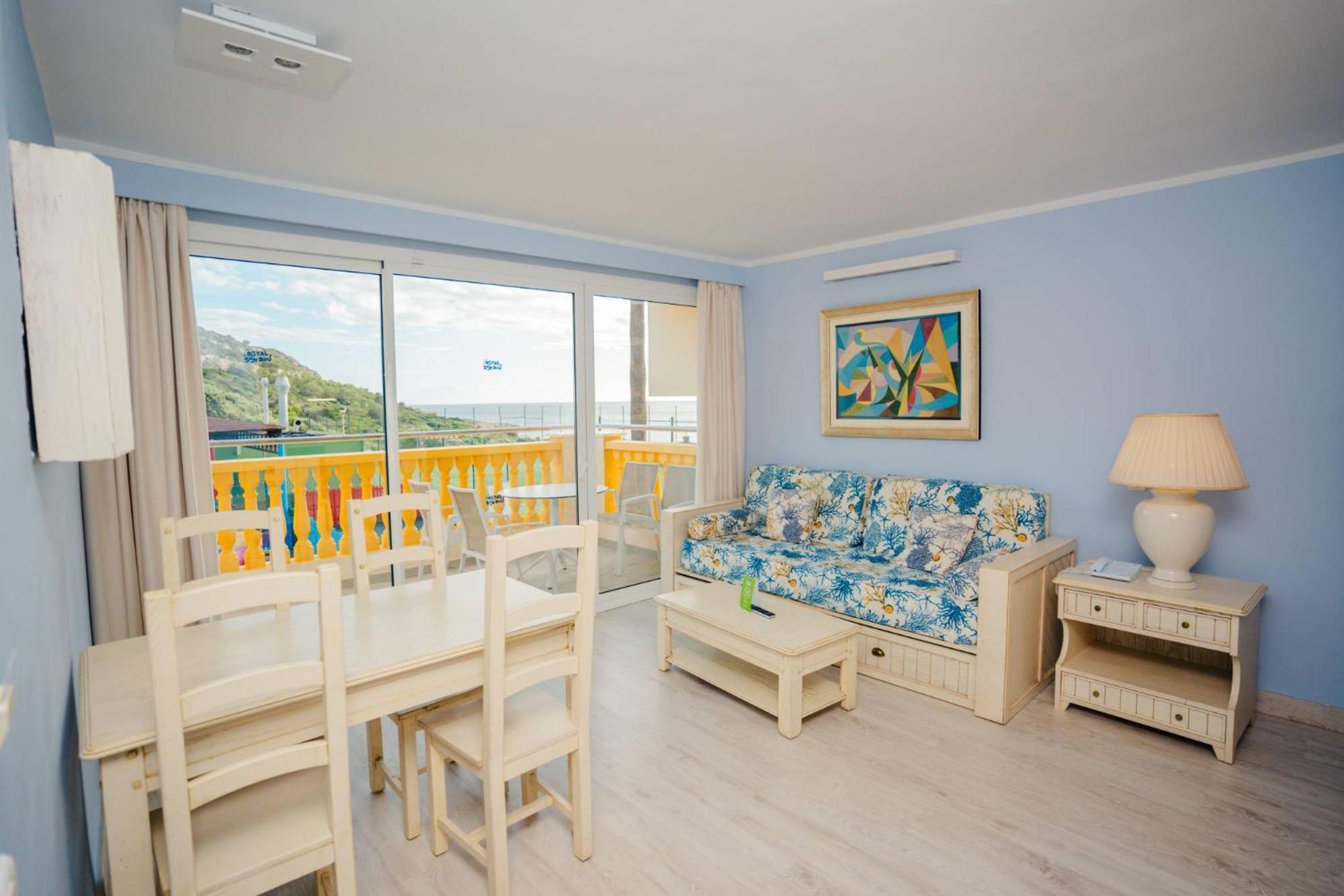 Two-Bedroom Apartment Partial Sea View