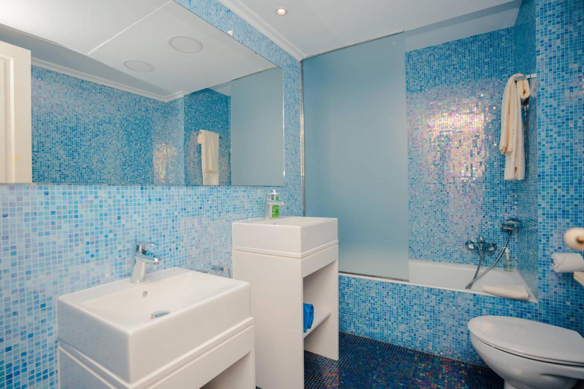 Superior Two-Bedroom Apartment