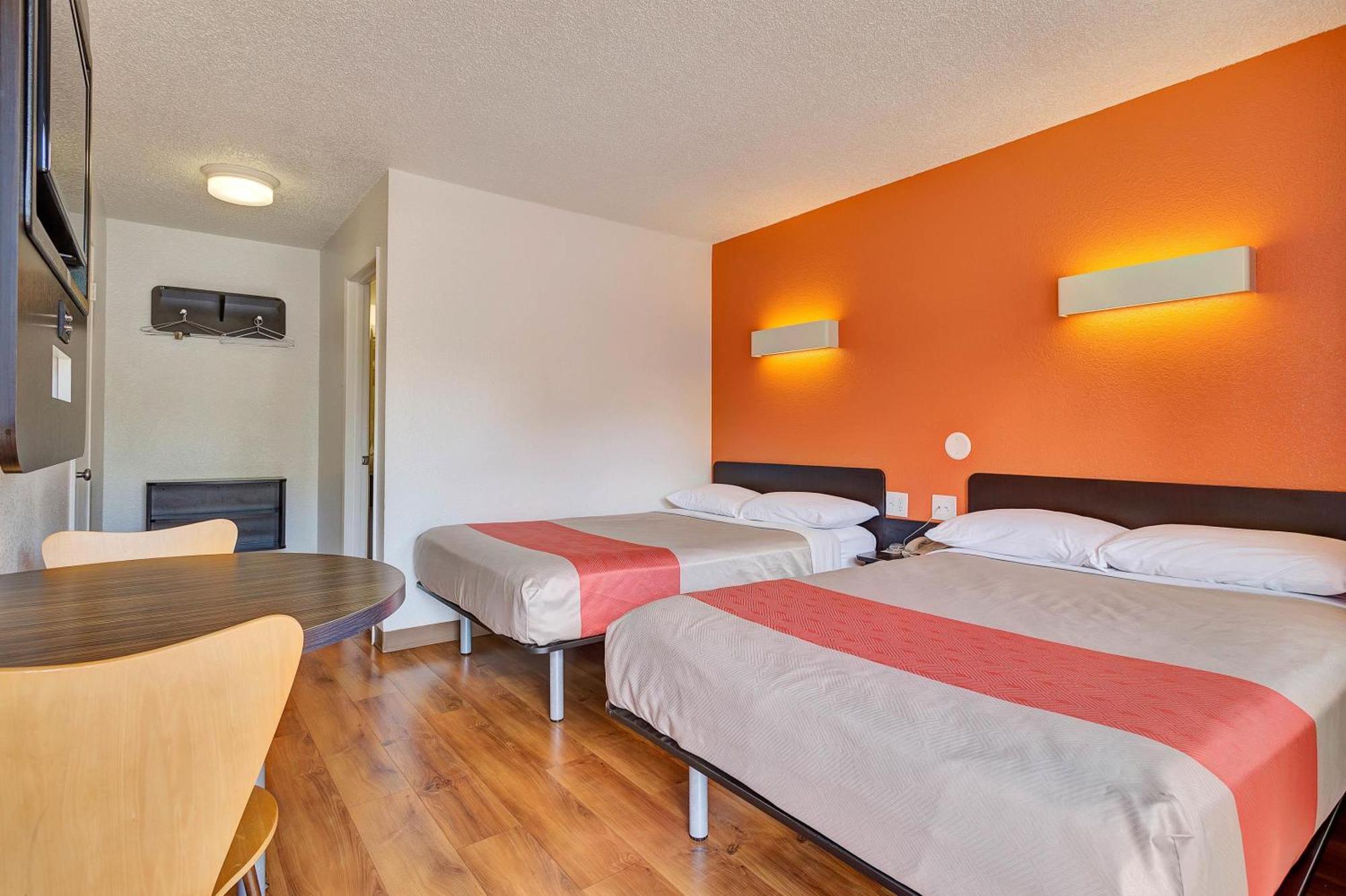 Deluxe Quadruple Room Non-Smoking
