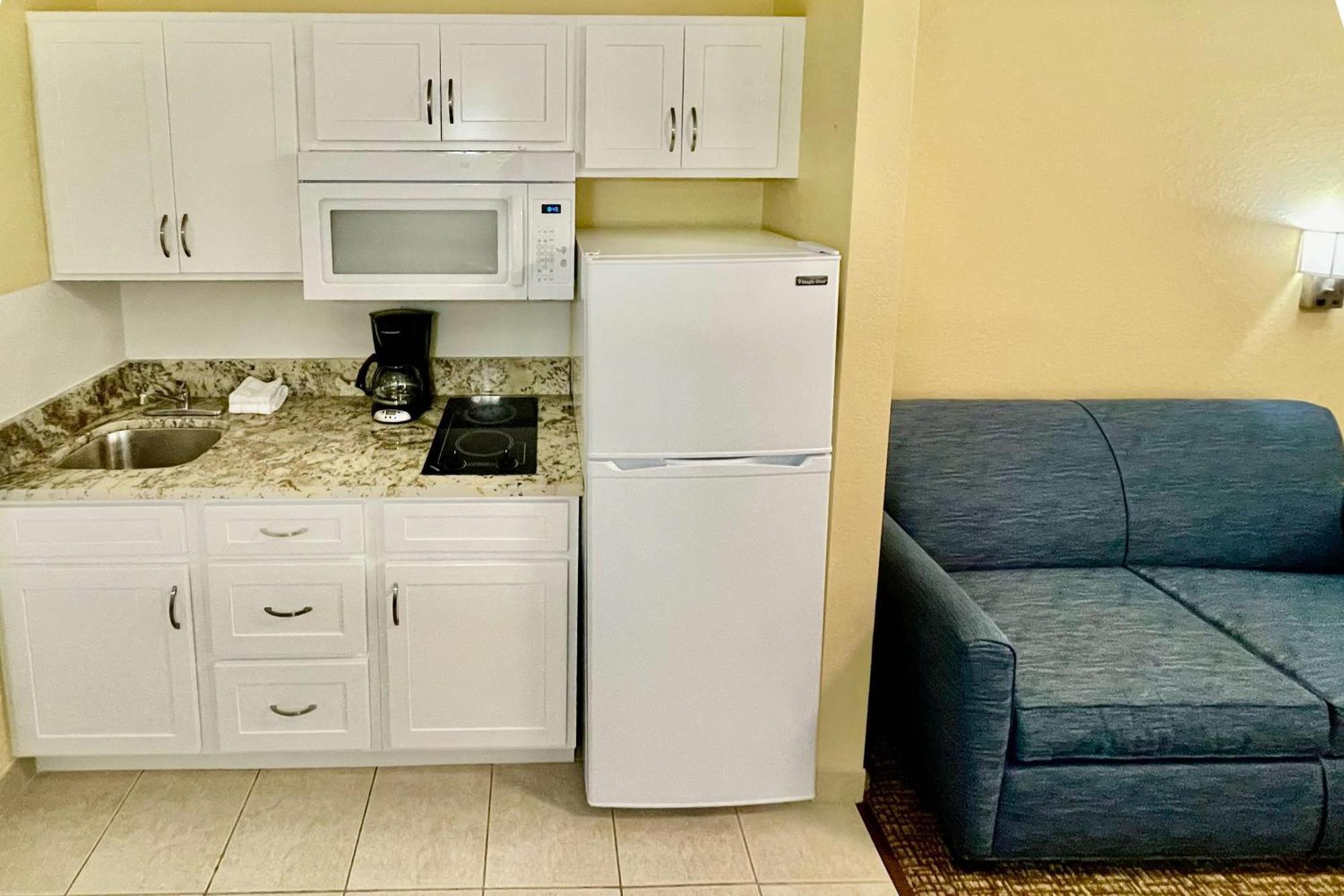 Efficiency King Suite Accessible or Non-Smoking