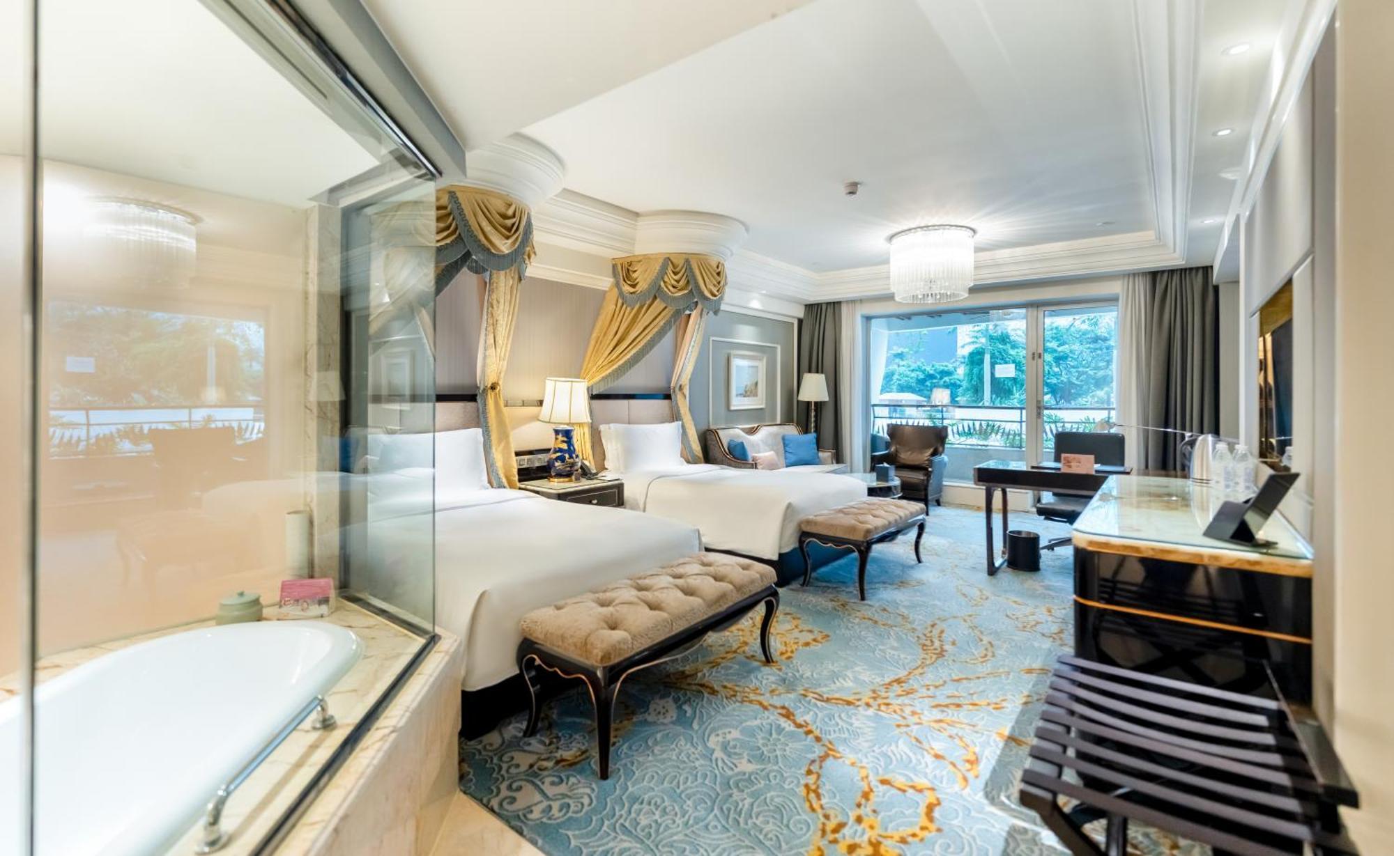 Premium King Room