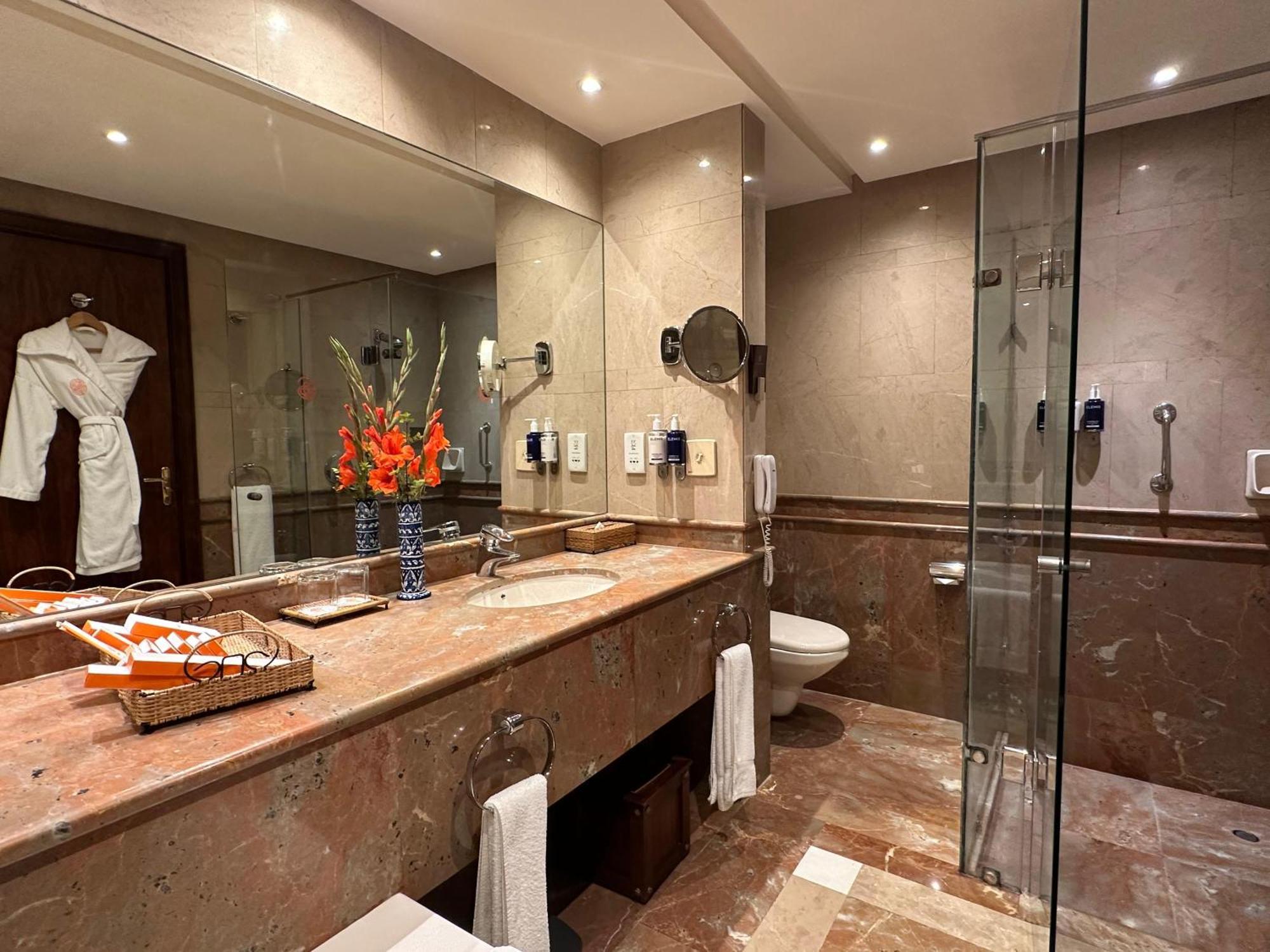 Junior Suite,1742887523:JPEG