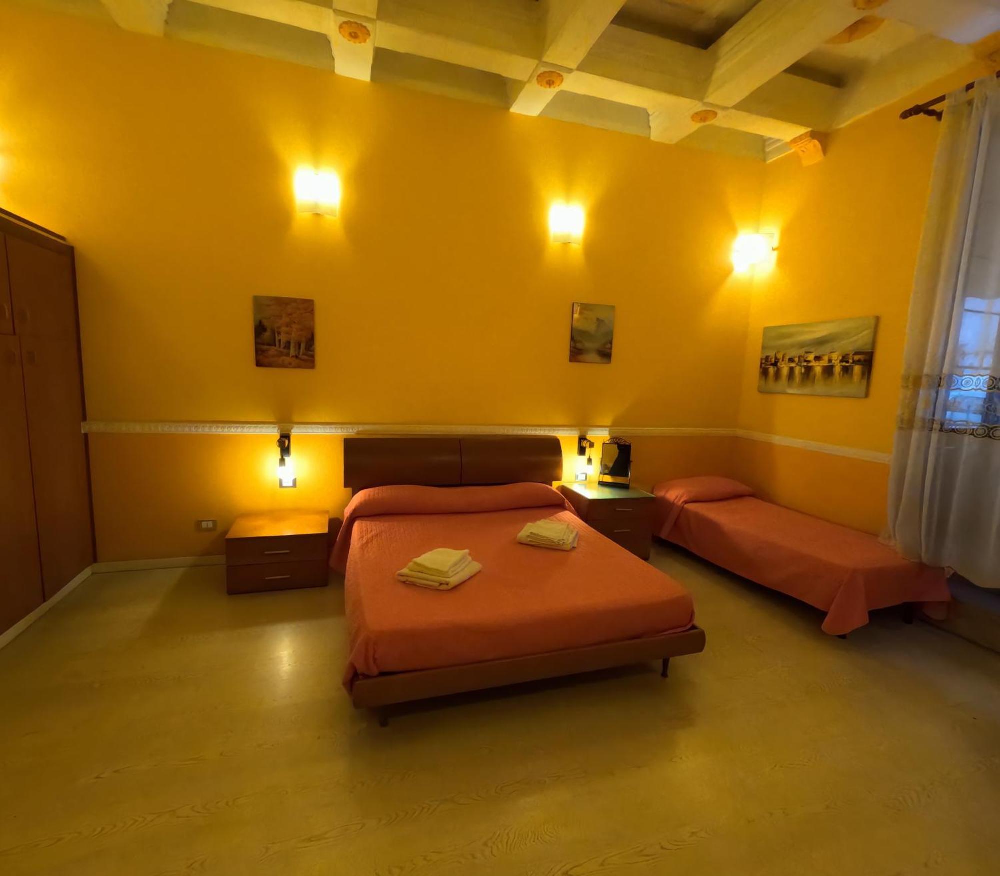 Deluxe Triple Room