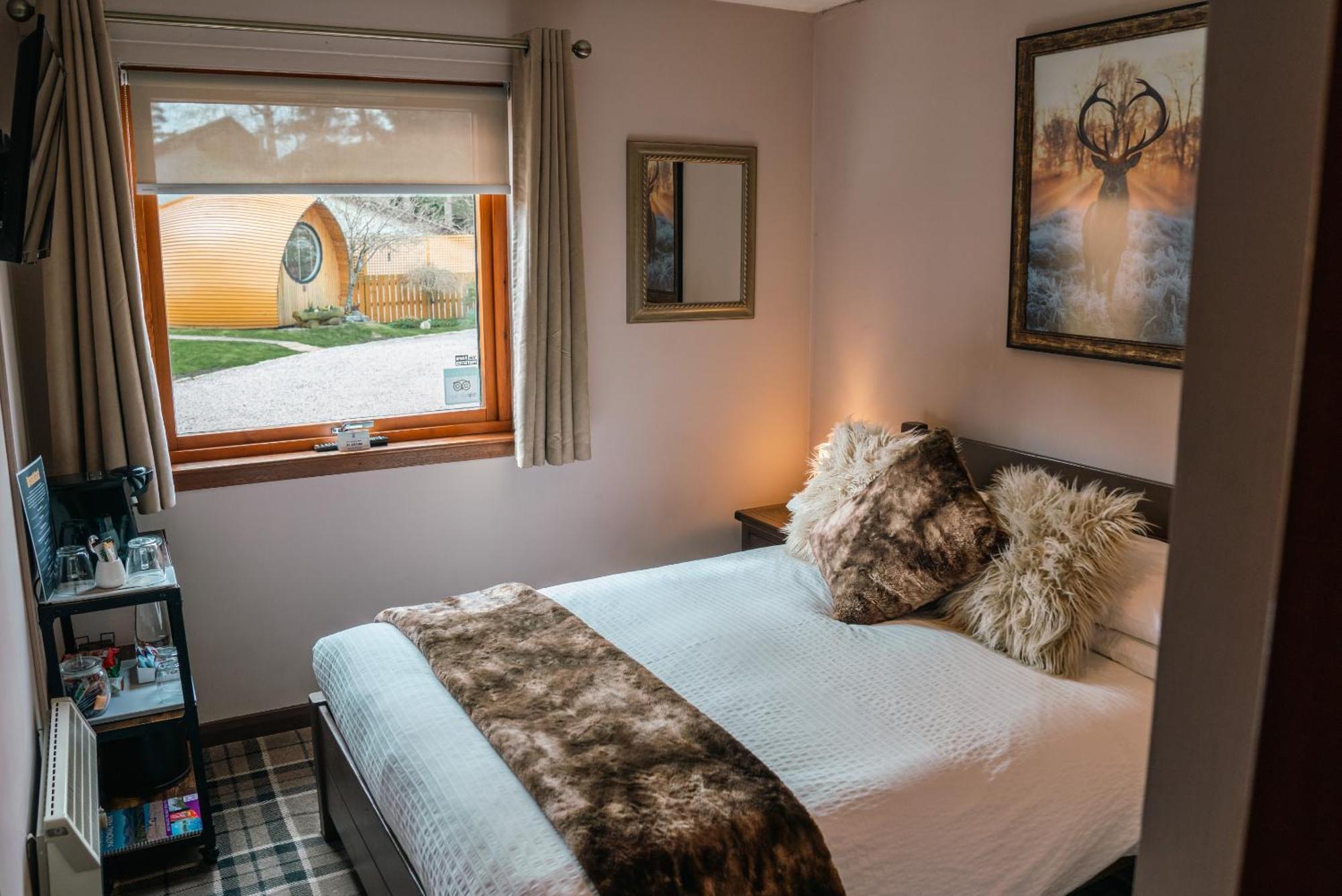 Double Room Private Bathroom