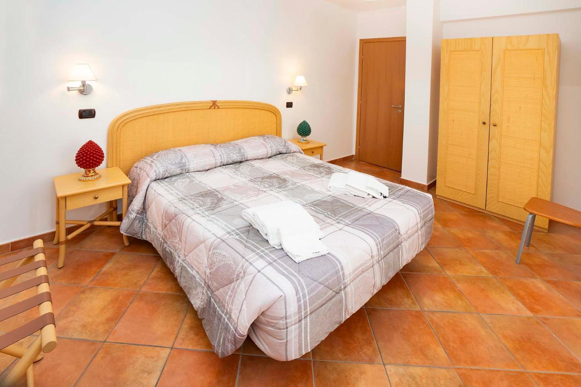 One-Bedroom Standard Apartment