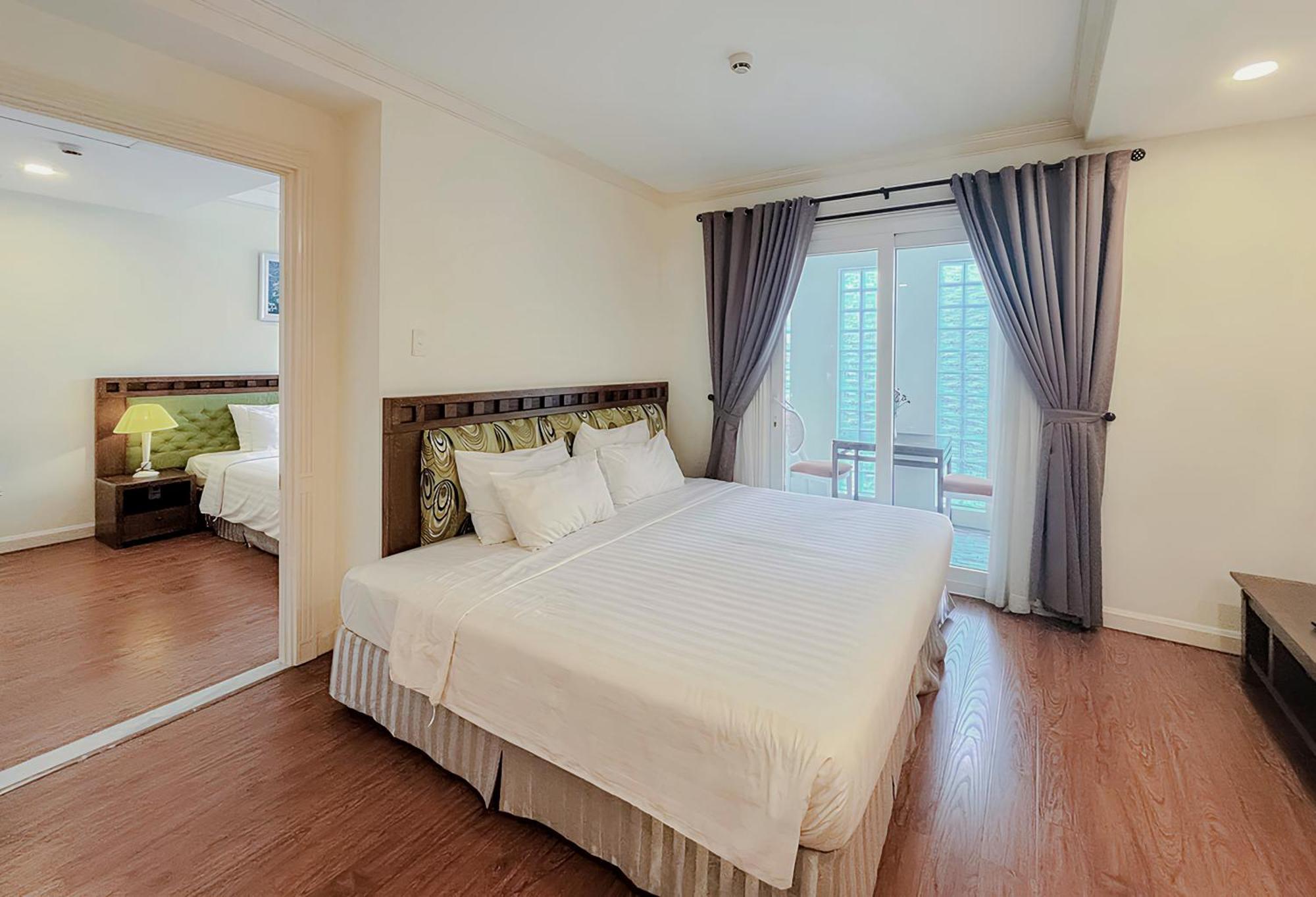 Deluxe Family Room