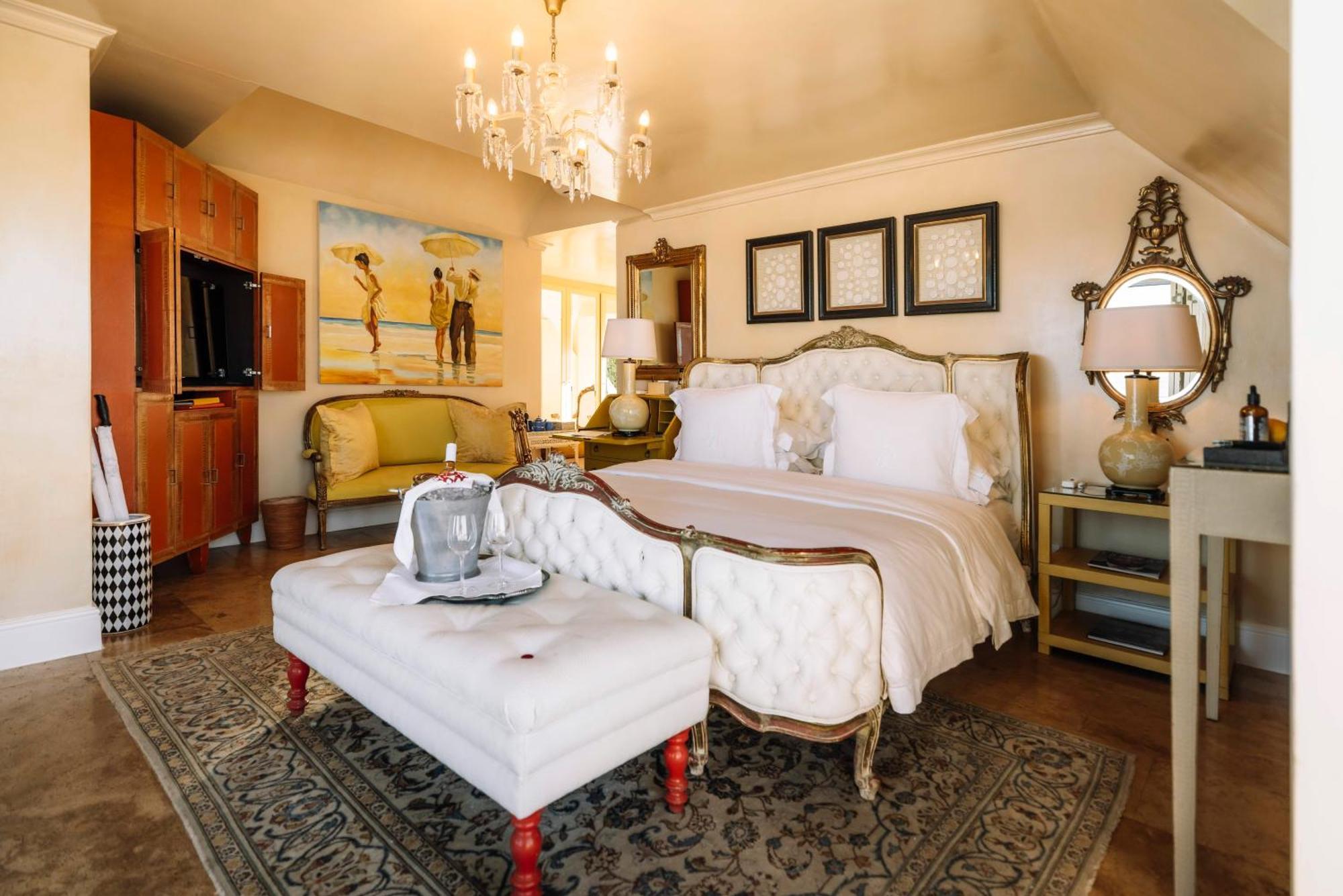 Deluxe Superior Room