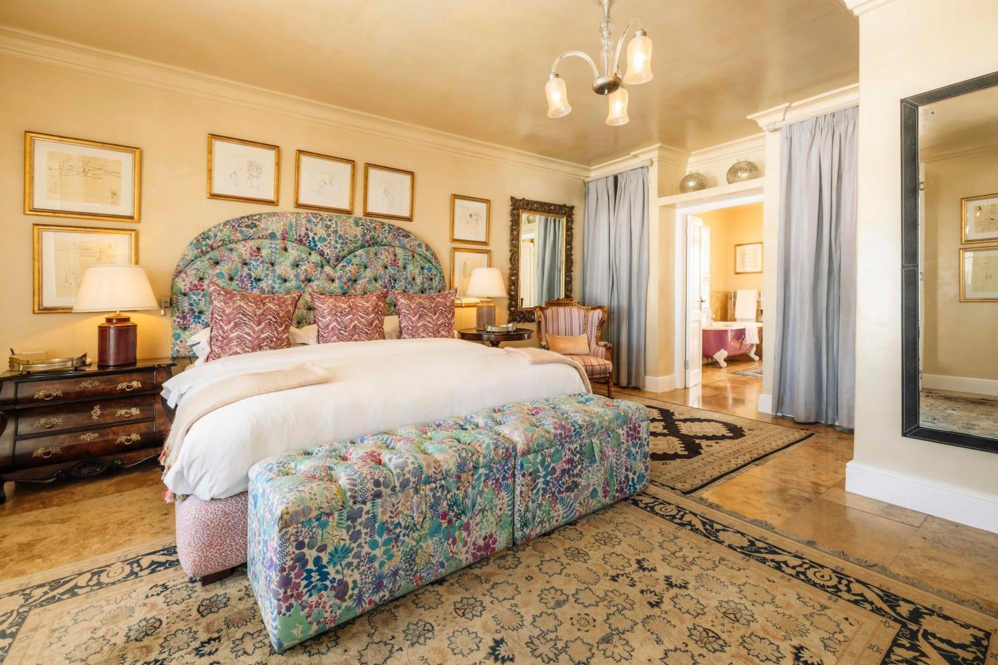 Luxury Room