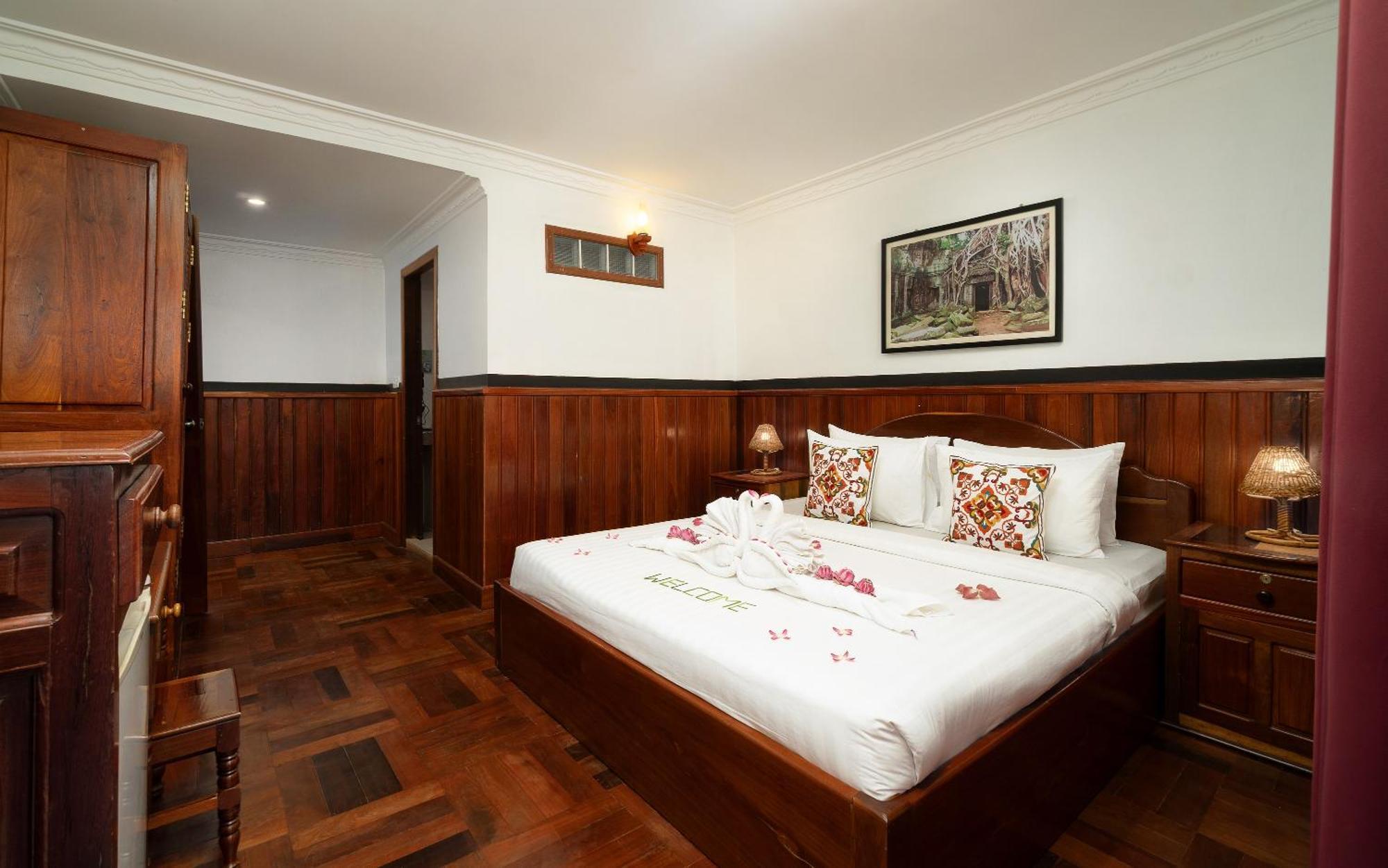 Deluxe Double or Twin Room Pickup