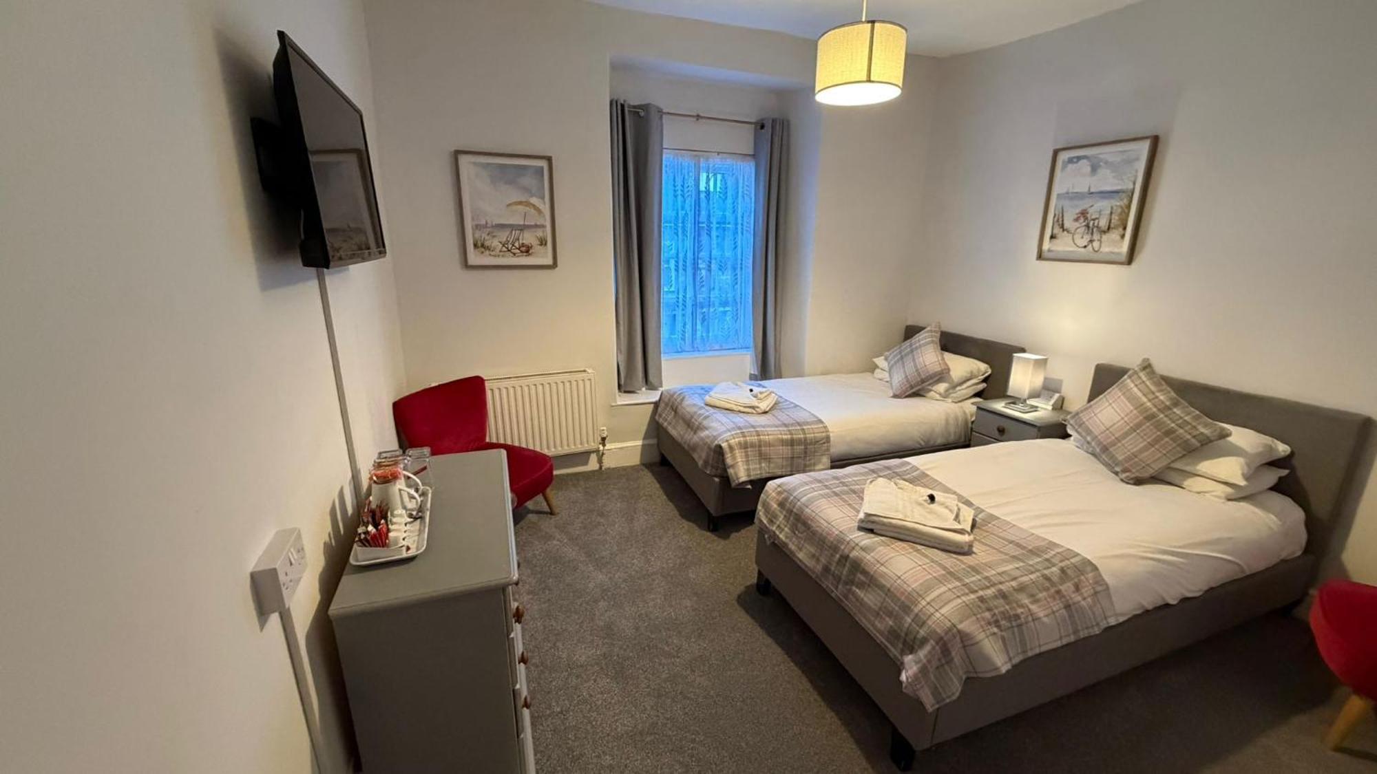 Standard Twin Room