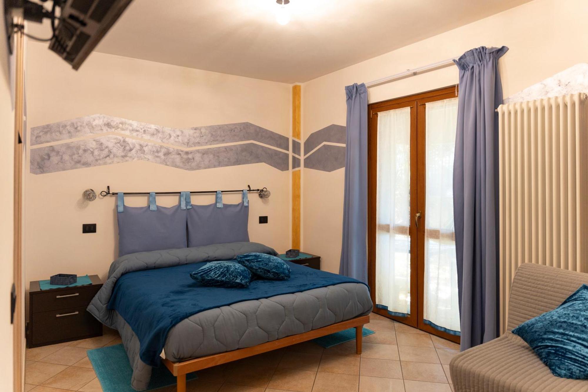 Large Double Room