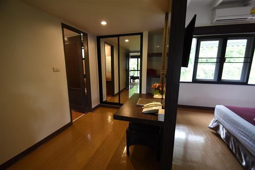 Junior Suite,1743026822:JPEG