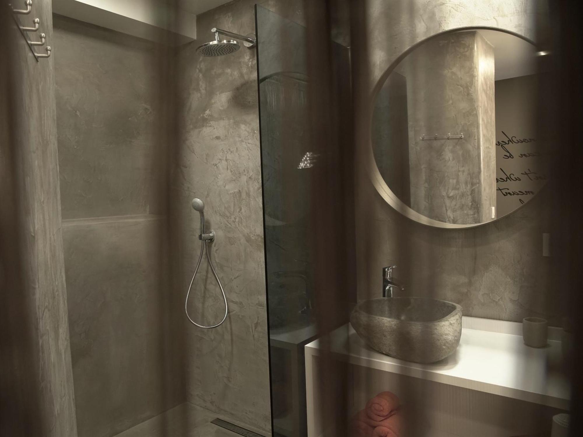 Double Room Private Bathroom
