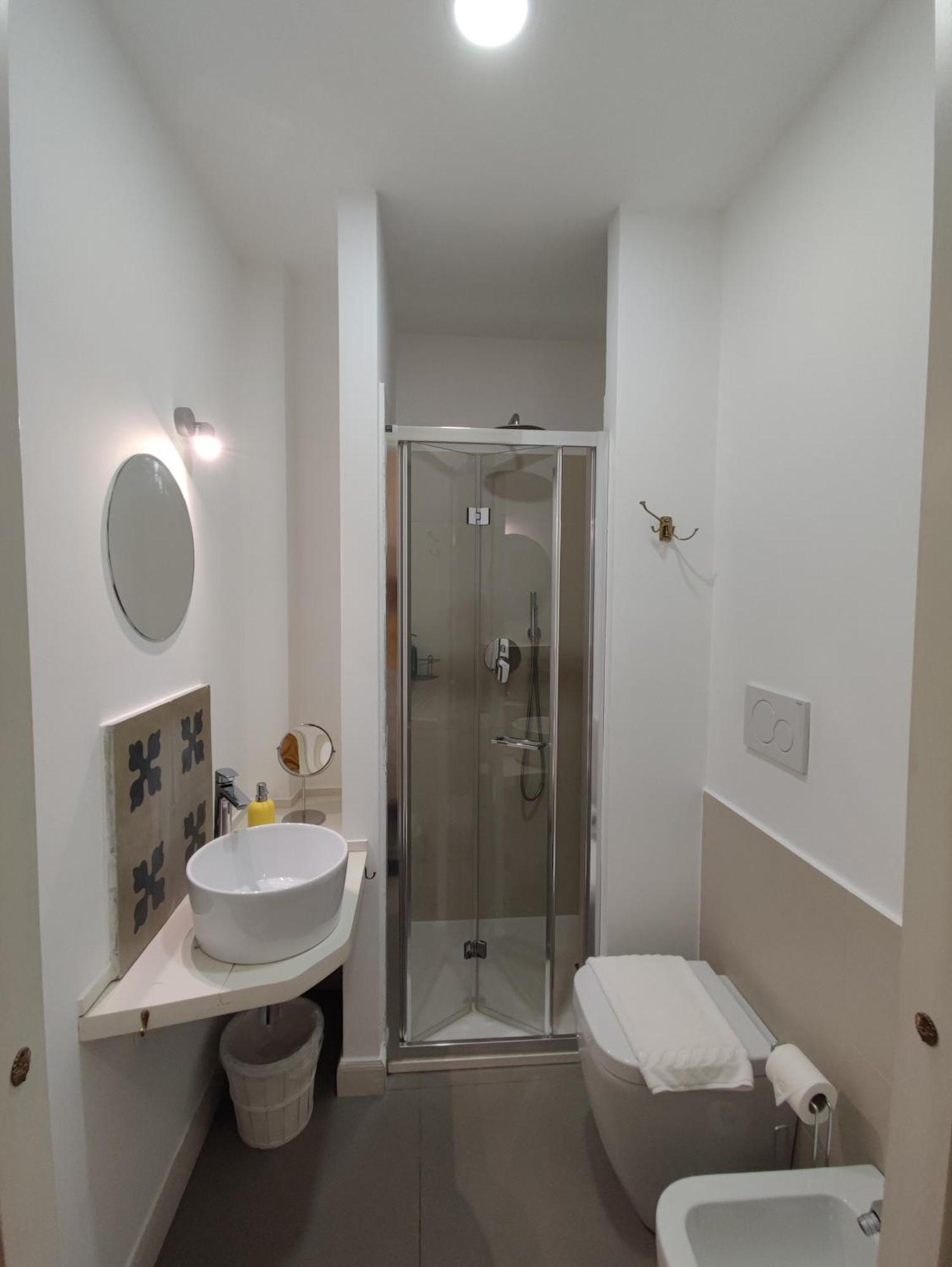 Double Room Private Bathroom