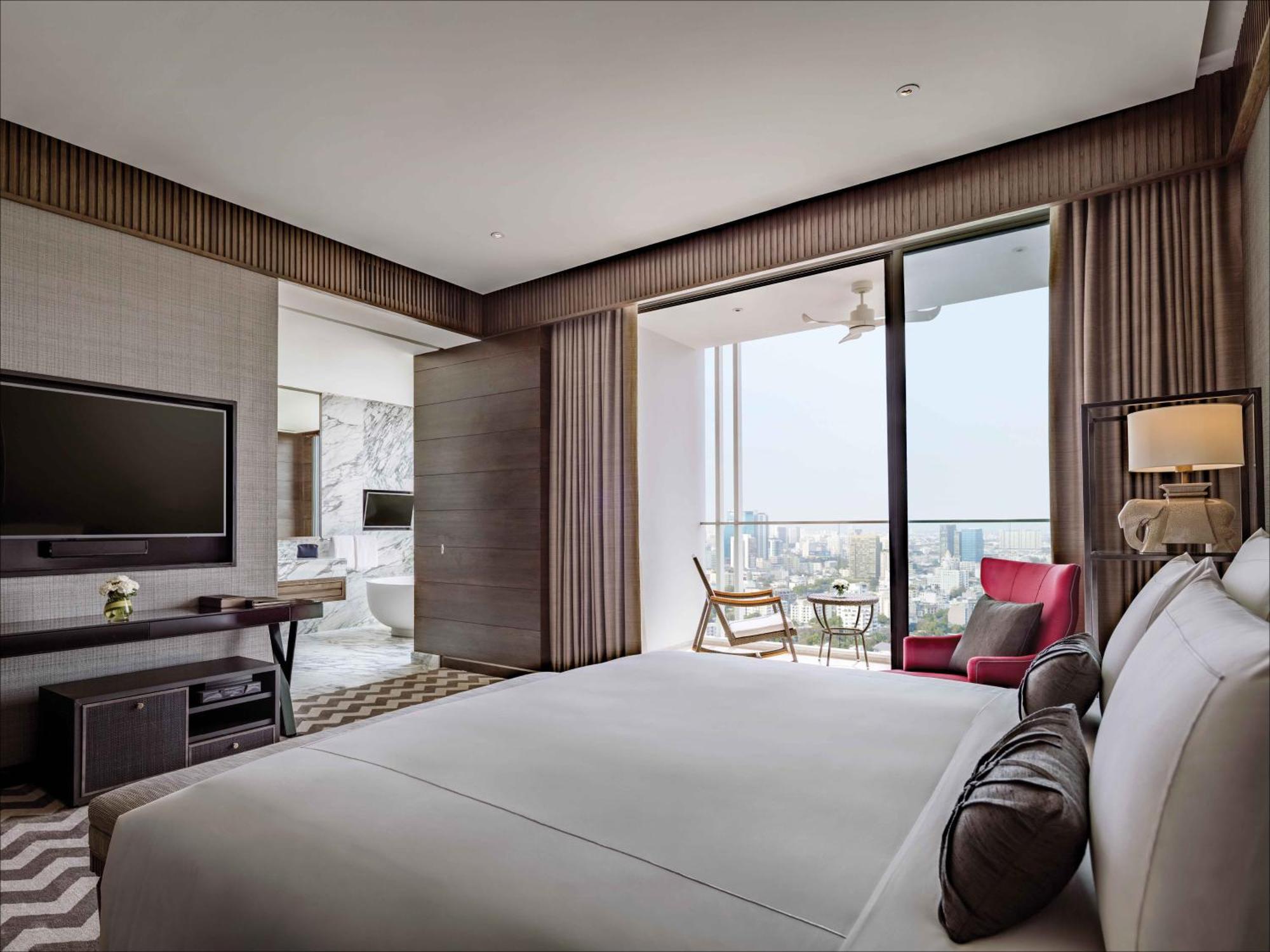 Sukhothai Suite