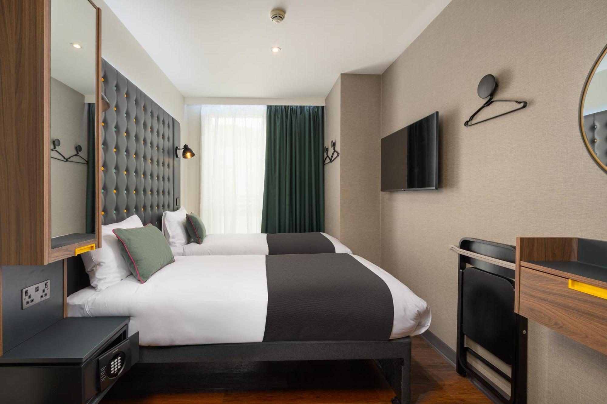 Cosy Twin Room Window