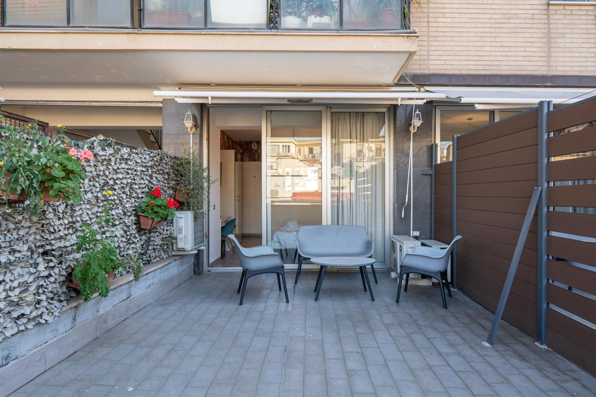 Superior Double Room Terrace City View