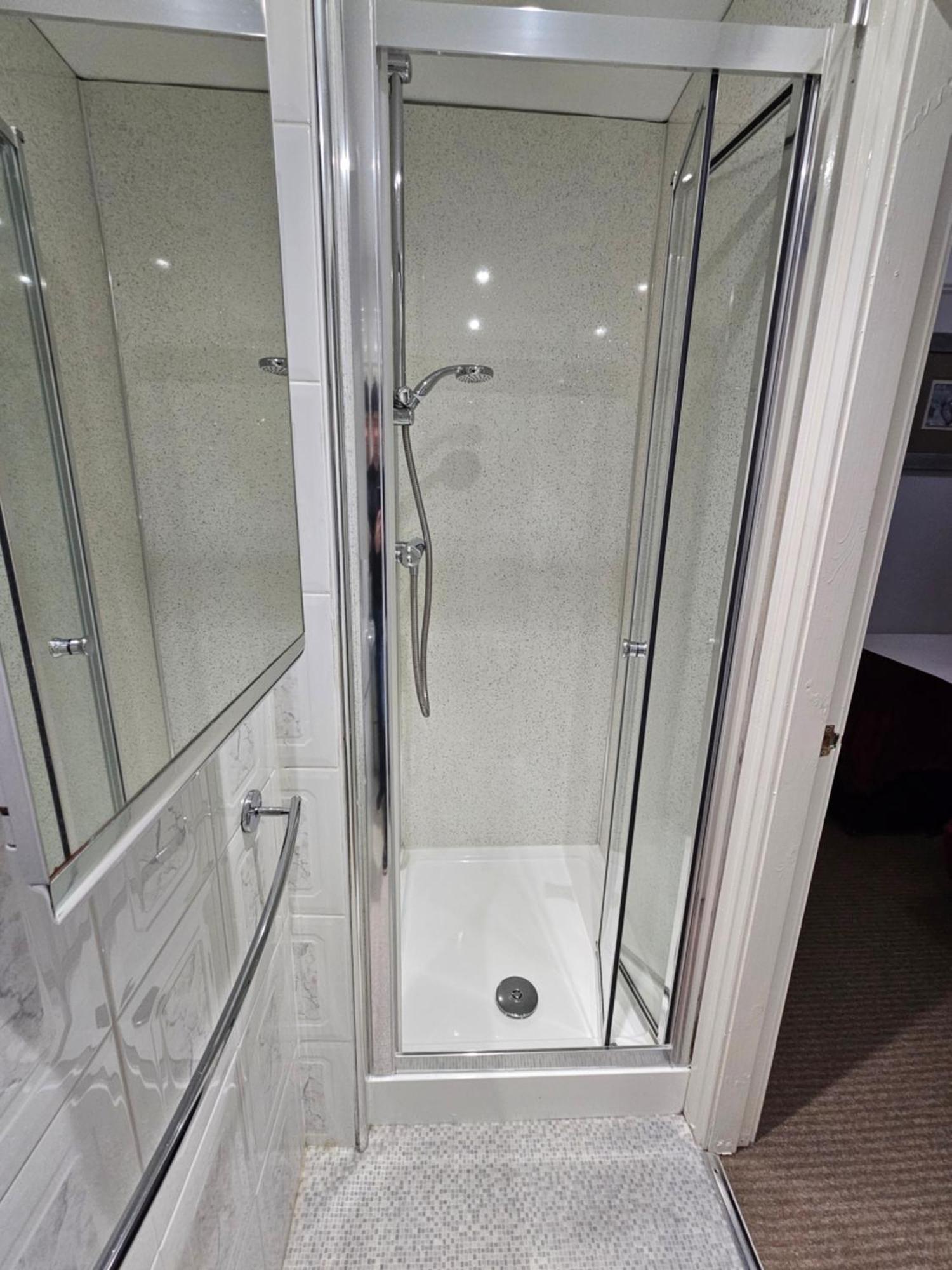Room1 Ground Floor En-suite Twin or Double Room
