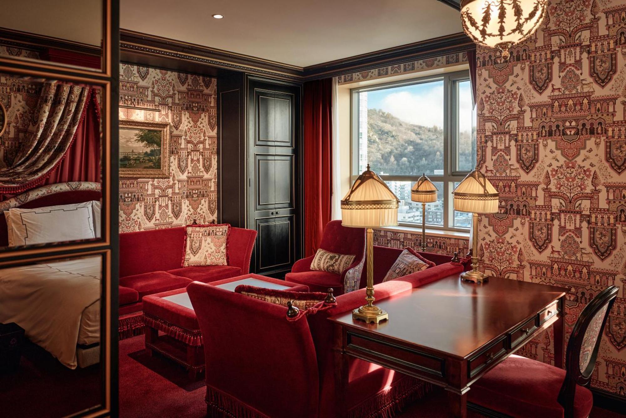 Atelier Junior King Suite City View La Maison Boutique 2,1743155985:JPEG