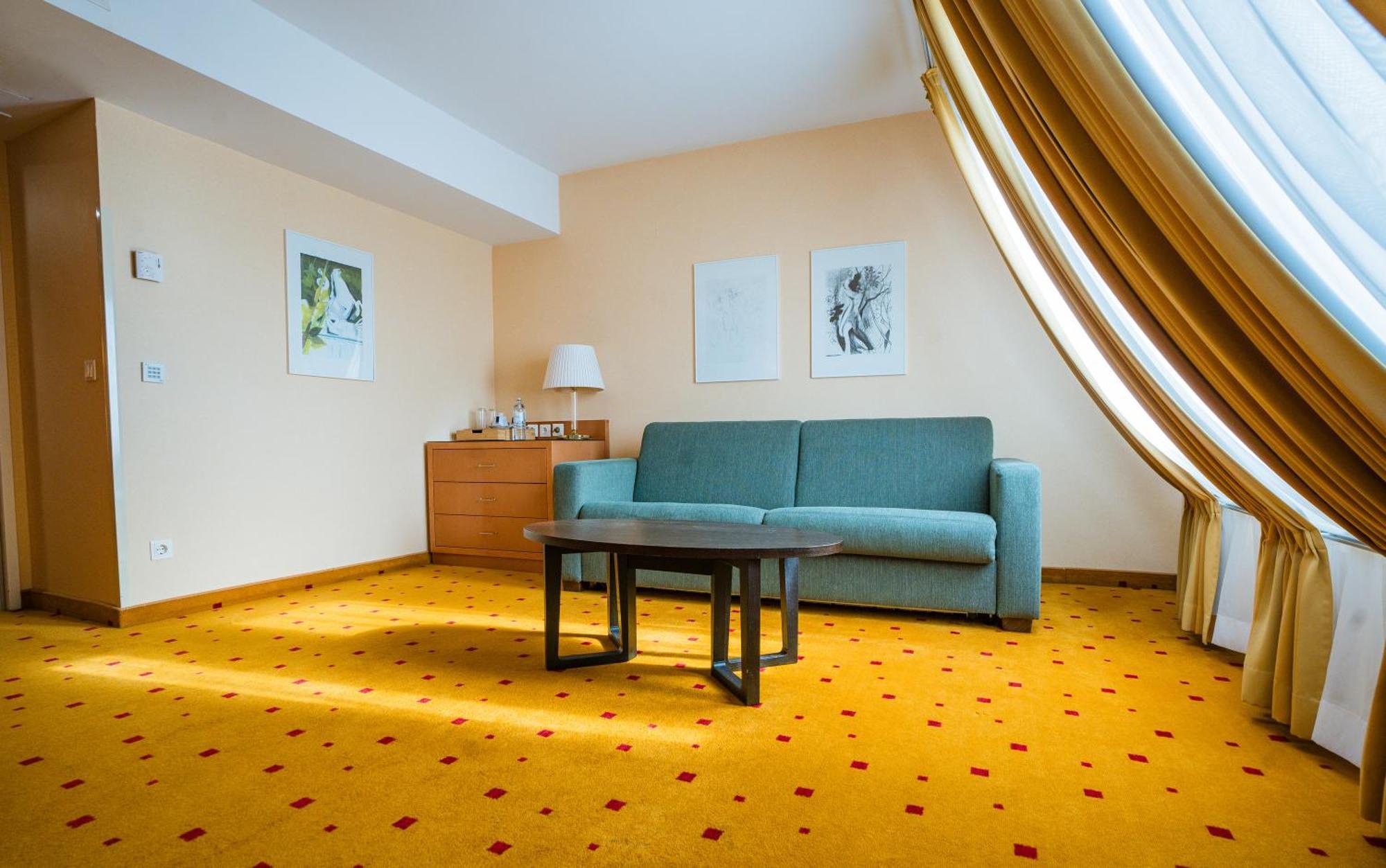 Junior Suite