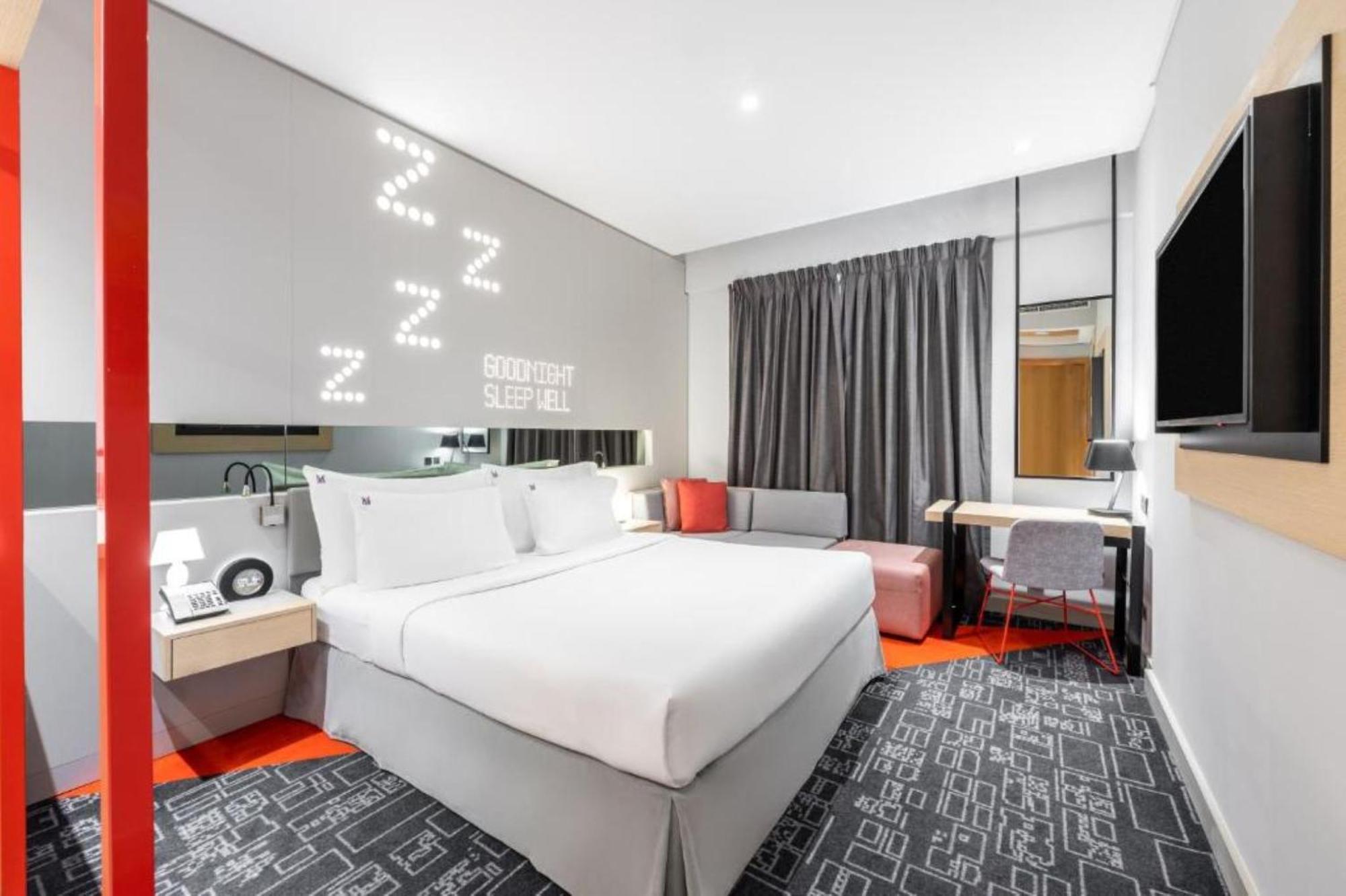 Urban King Room