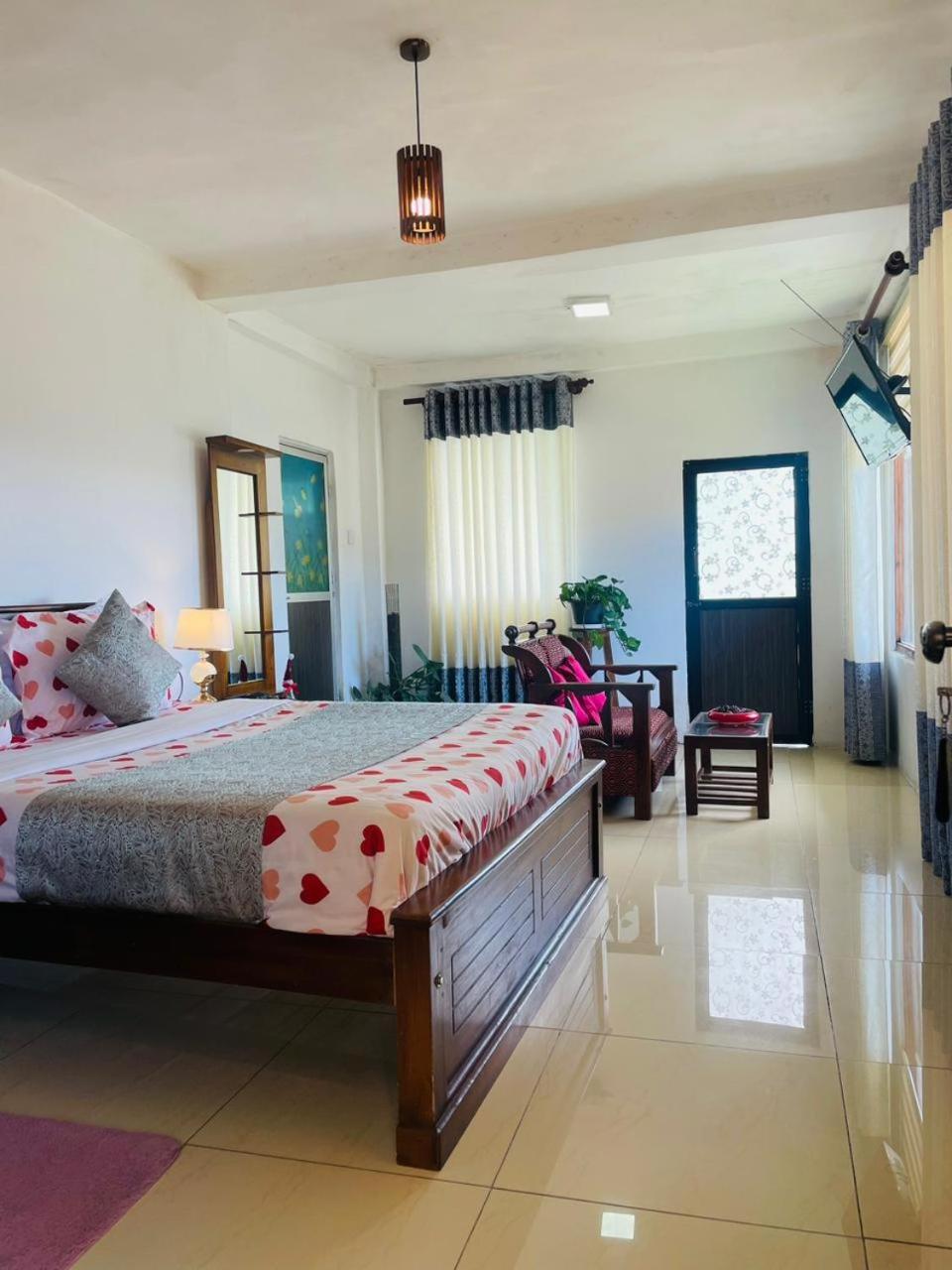 Double Room Mountain View
