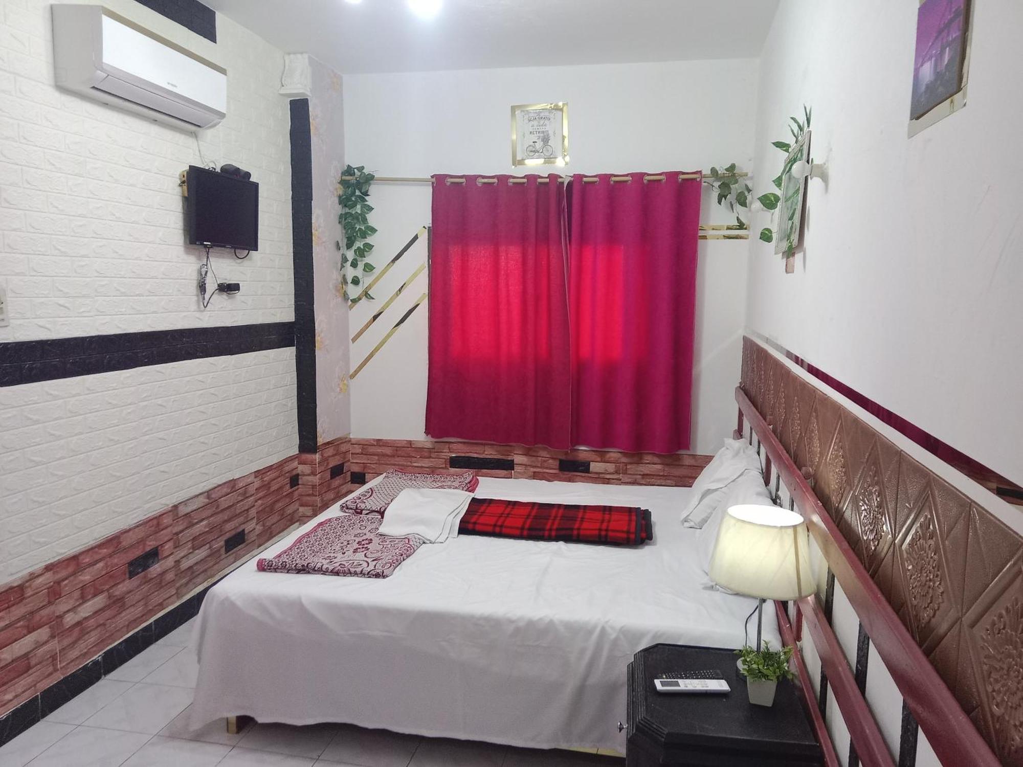 Single Room Private Bathroom