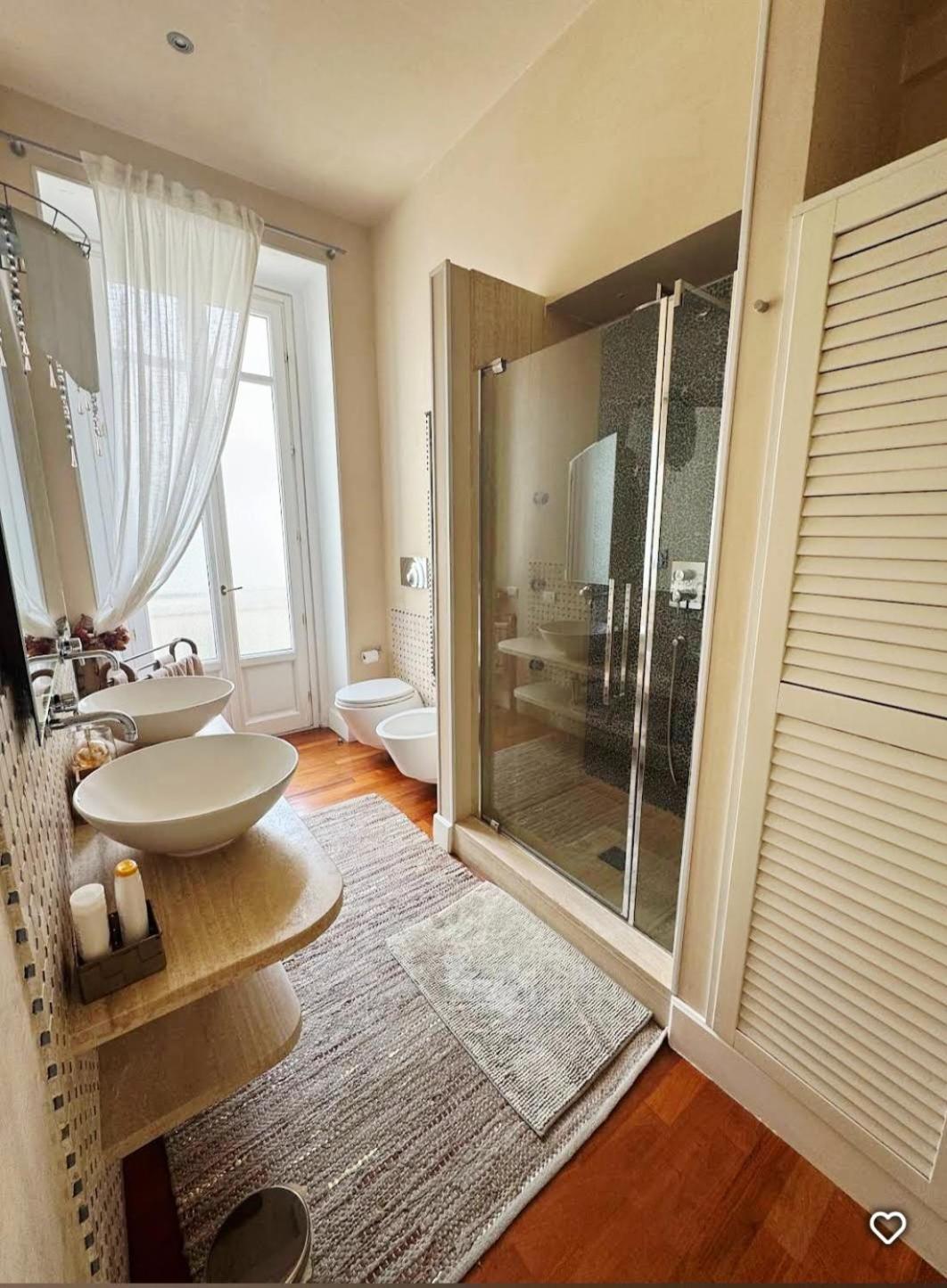 Double Room Private Bathroom