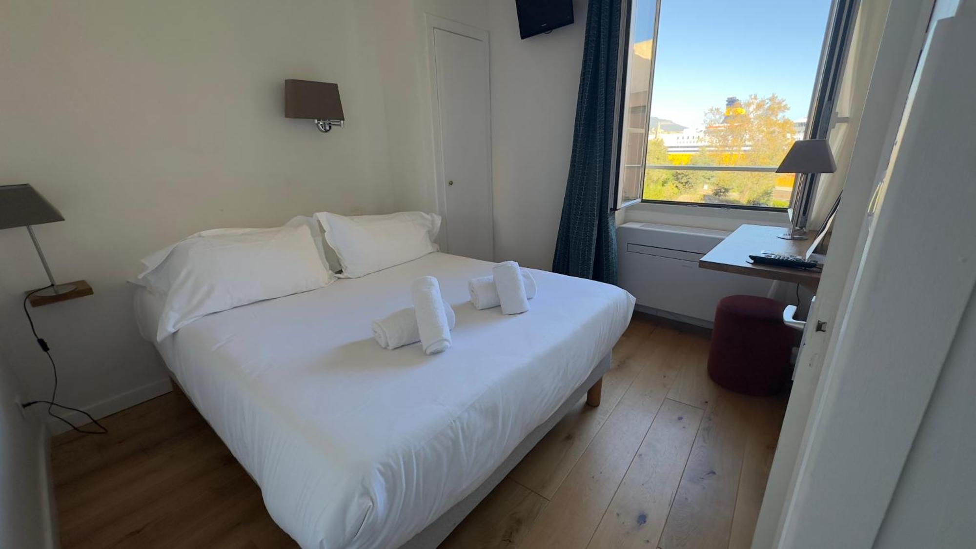 Small Budget Double Room
