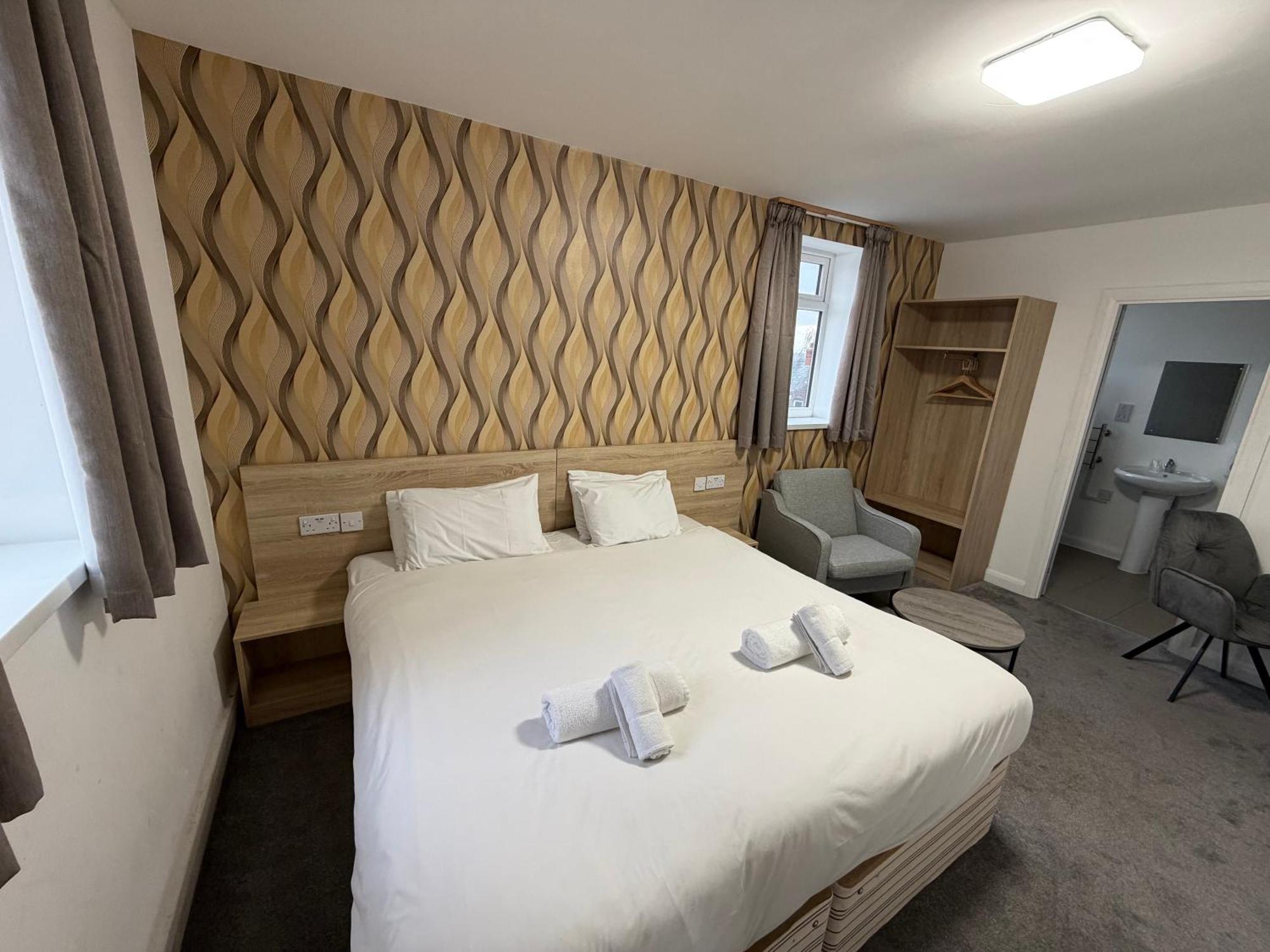 Superior King Room