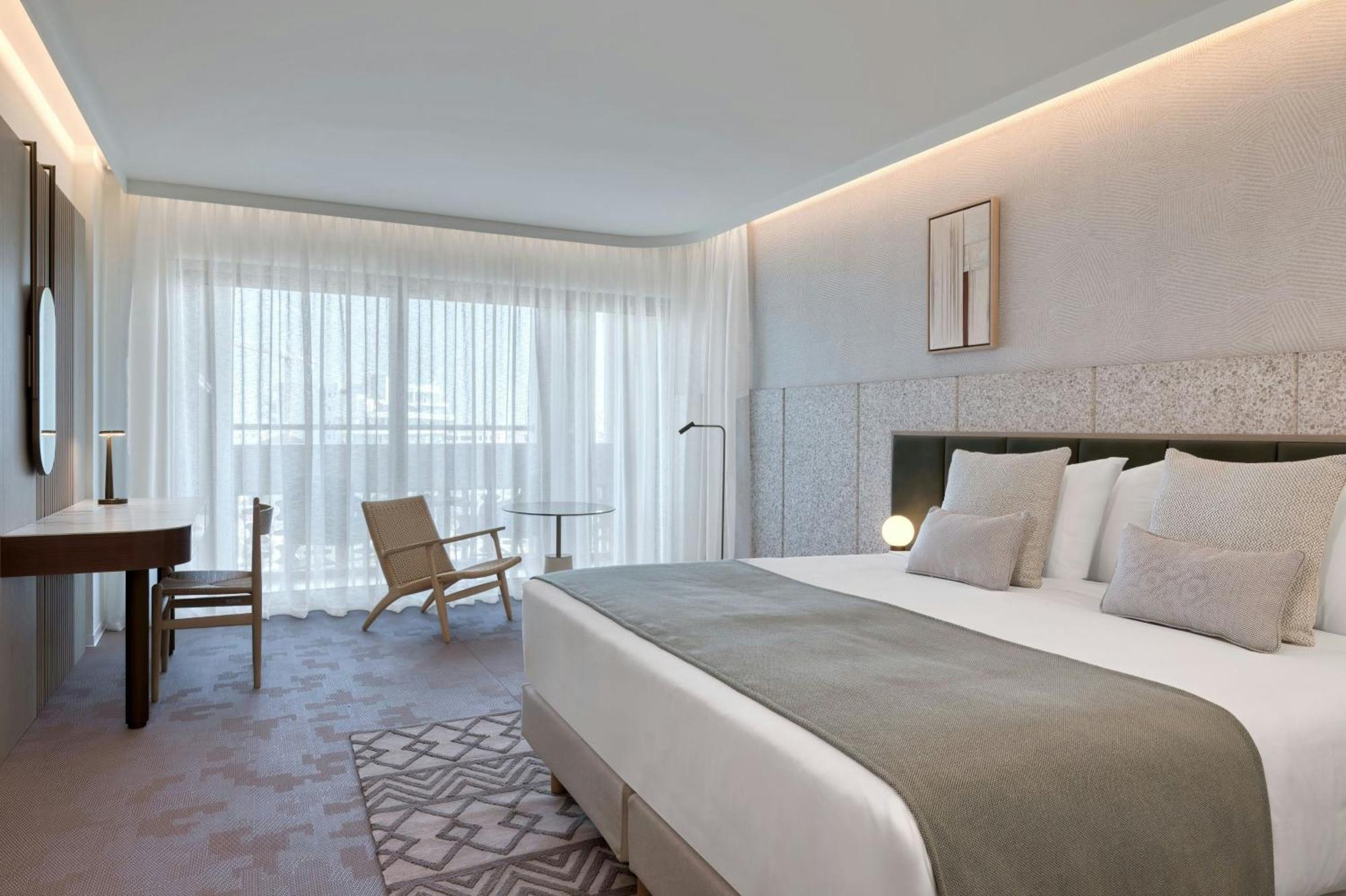 Premium King City View Larger Guest room Balcony