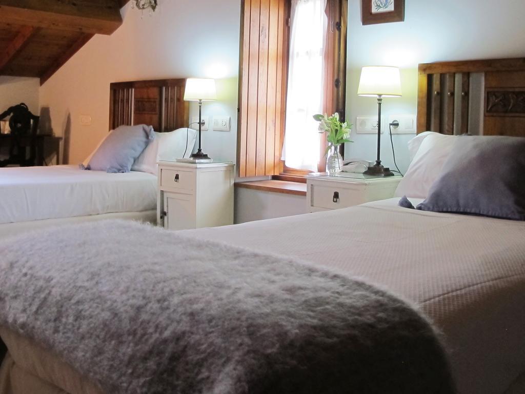 Camera Doppia con Letti Singoli con Bagno