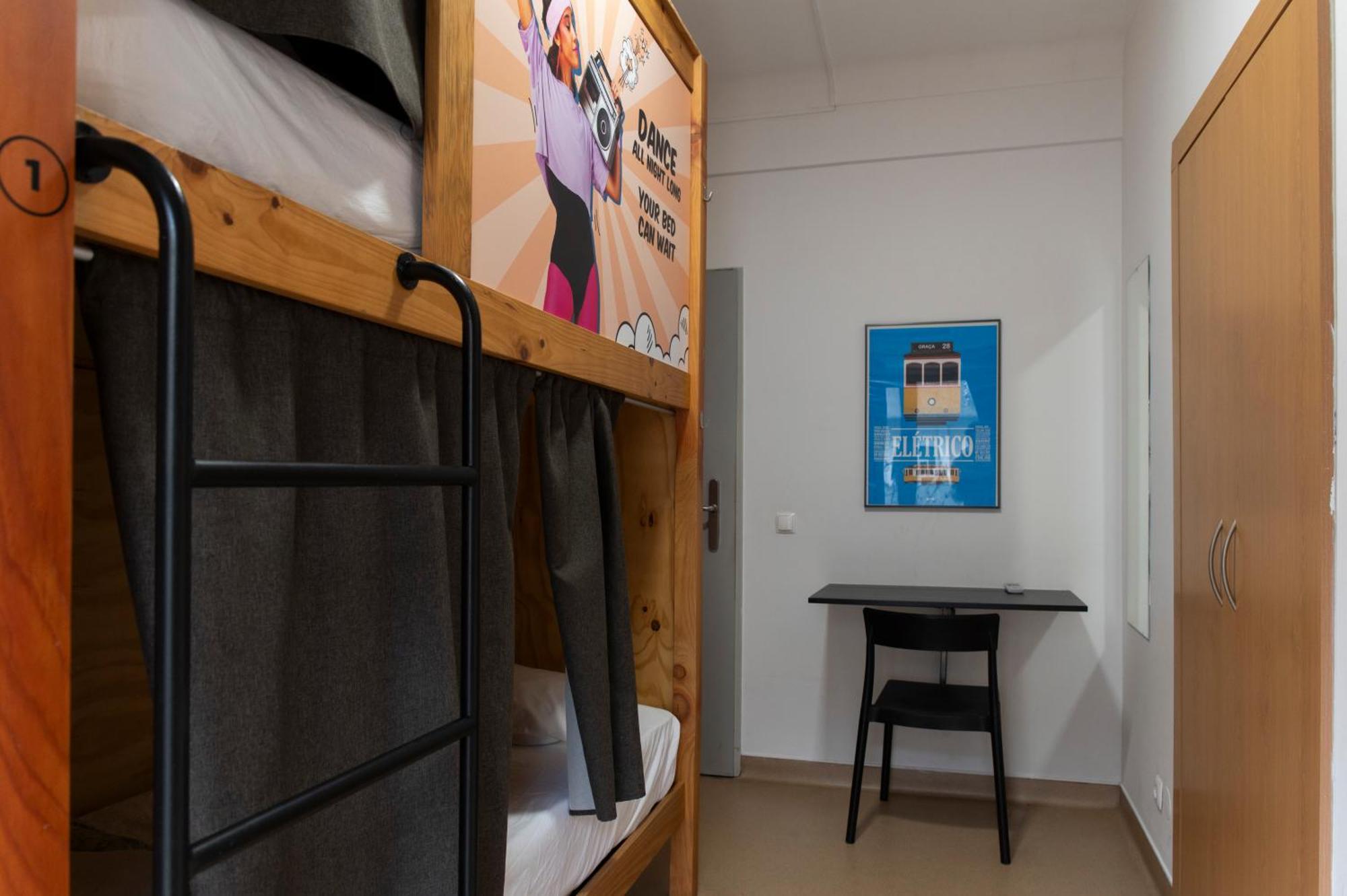 Twin Room with Bunk Bed, Bathroom and Balcony