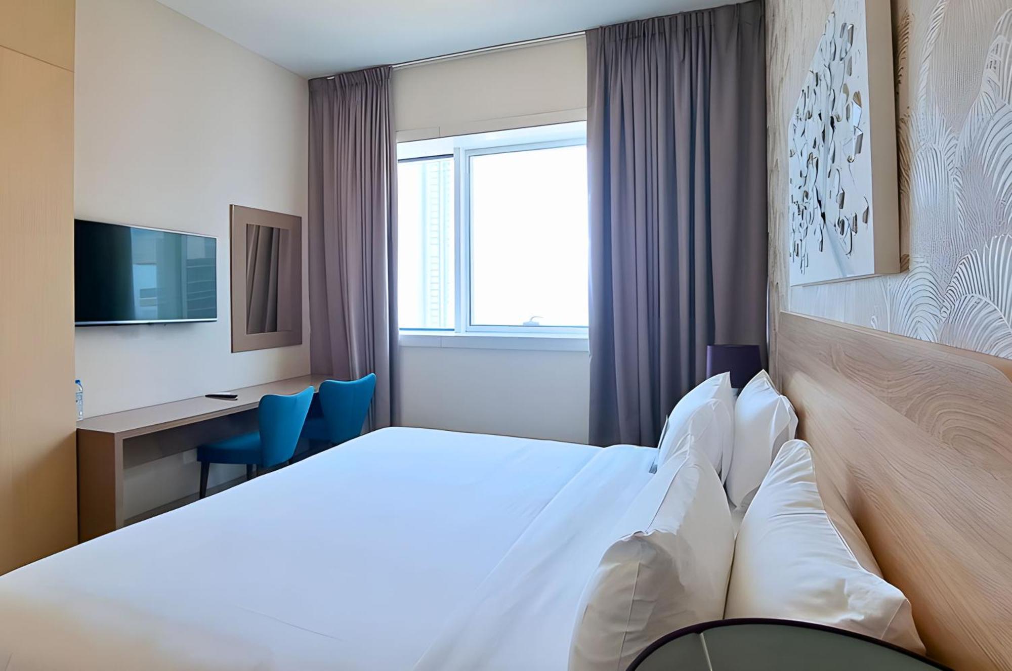 Premium Sea One-Bedroom including on F&B